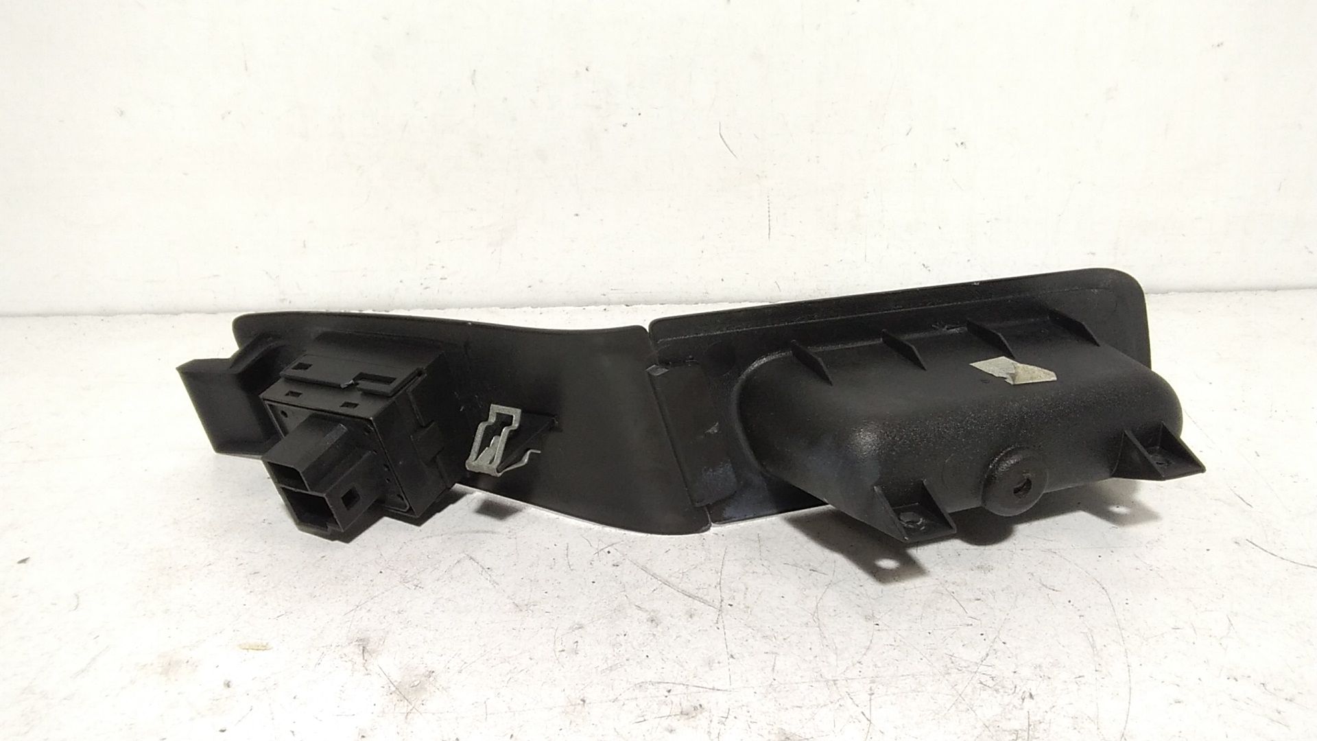 Interruttore Alzacristalli Porta Post. Destro Usato