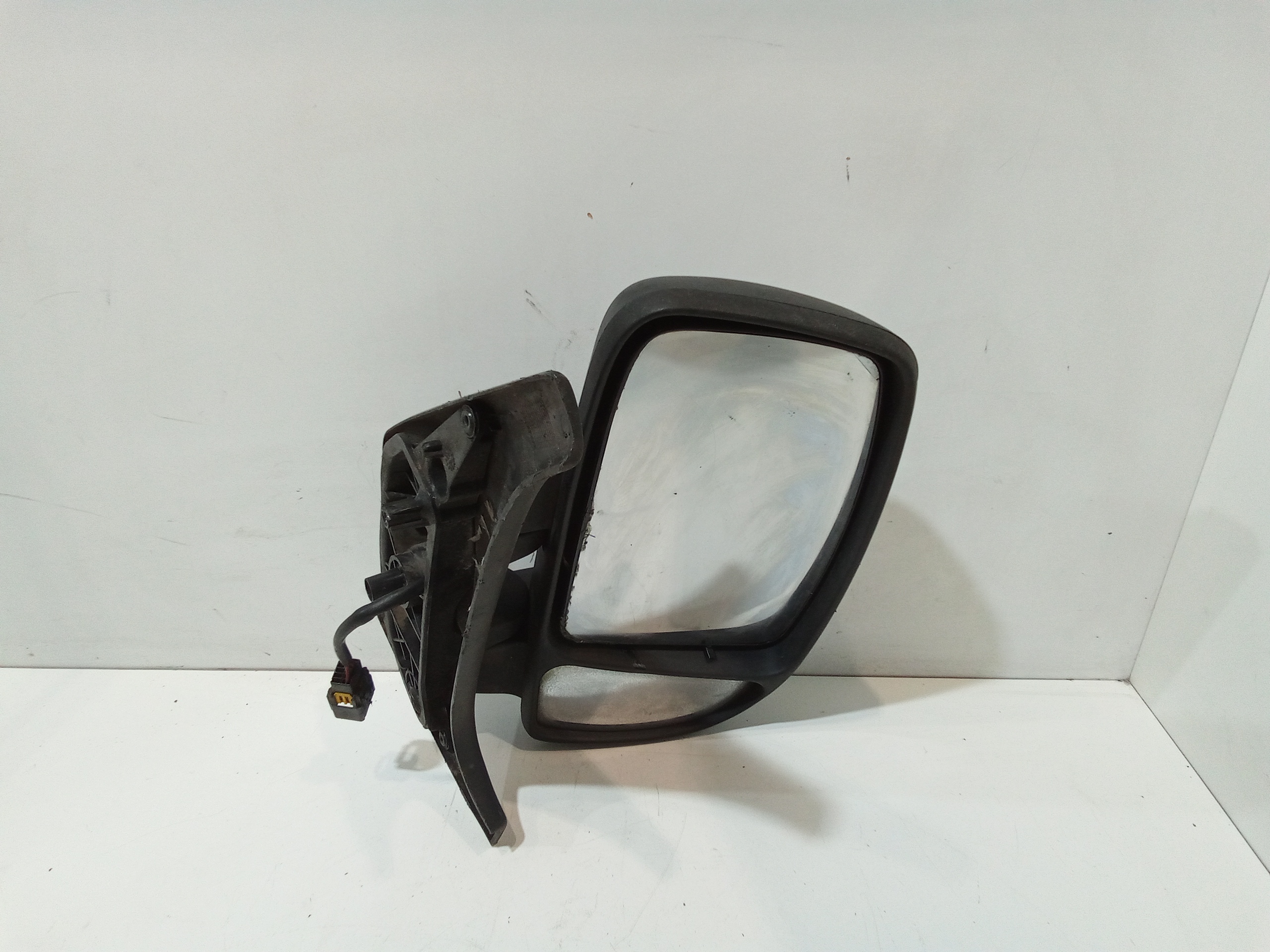 Retrovisore Est. Destro Usato