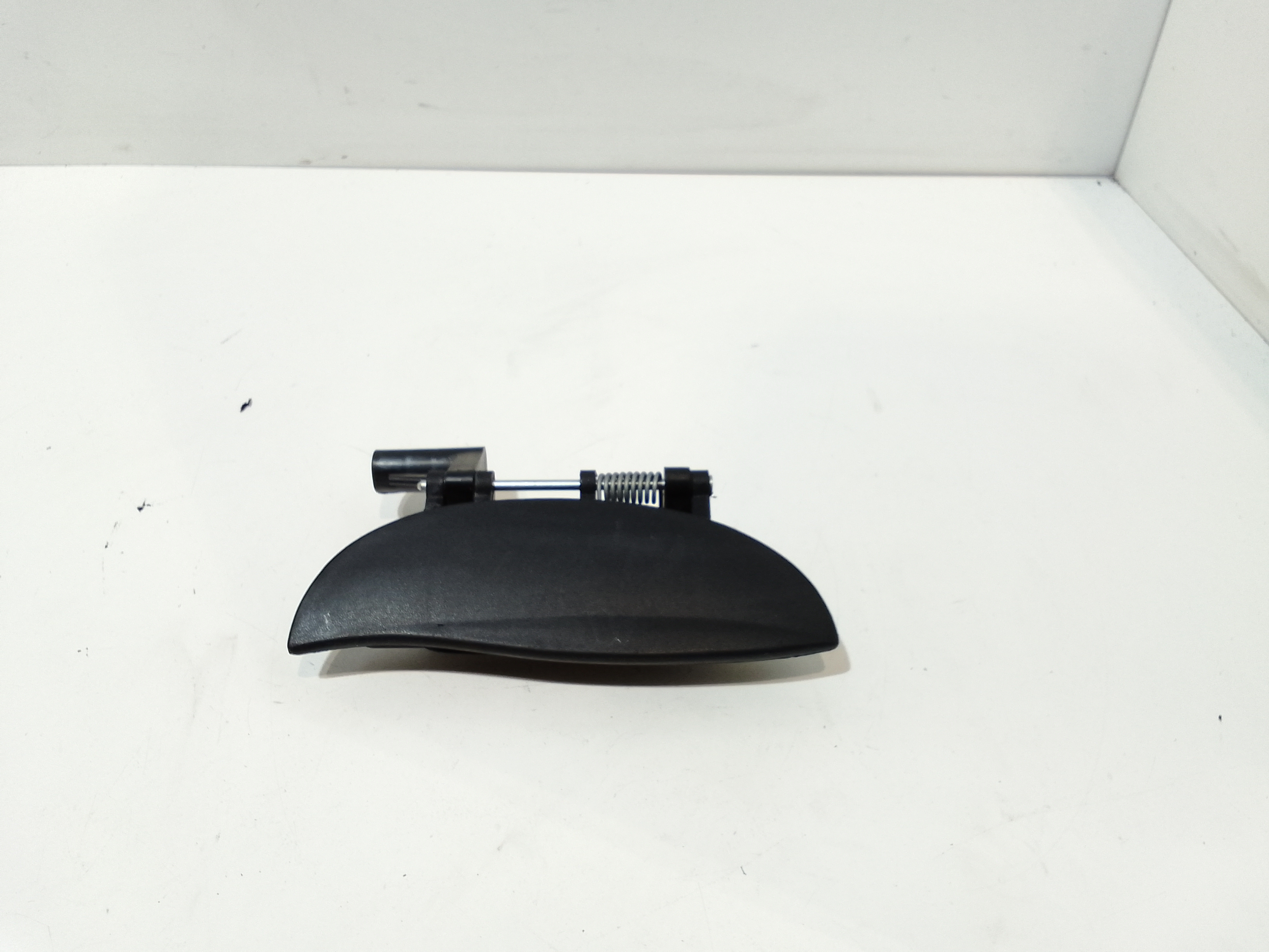 Maniglia Porta Ant. Destro 8266002100CA Usato