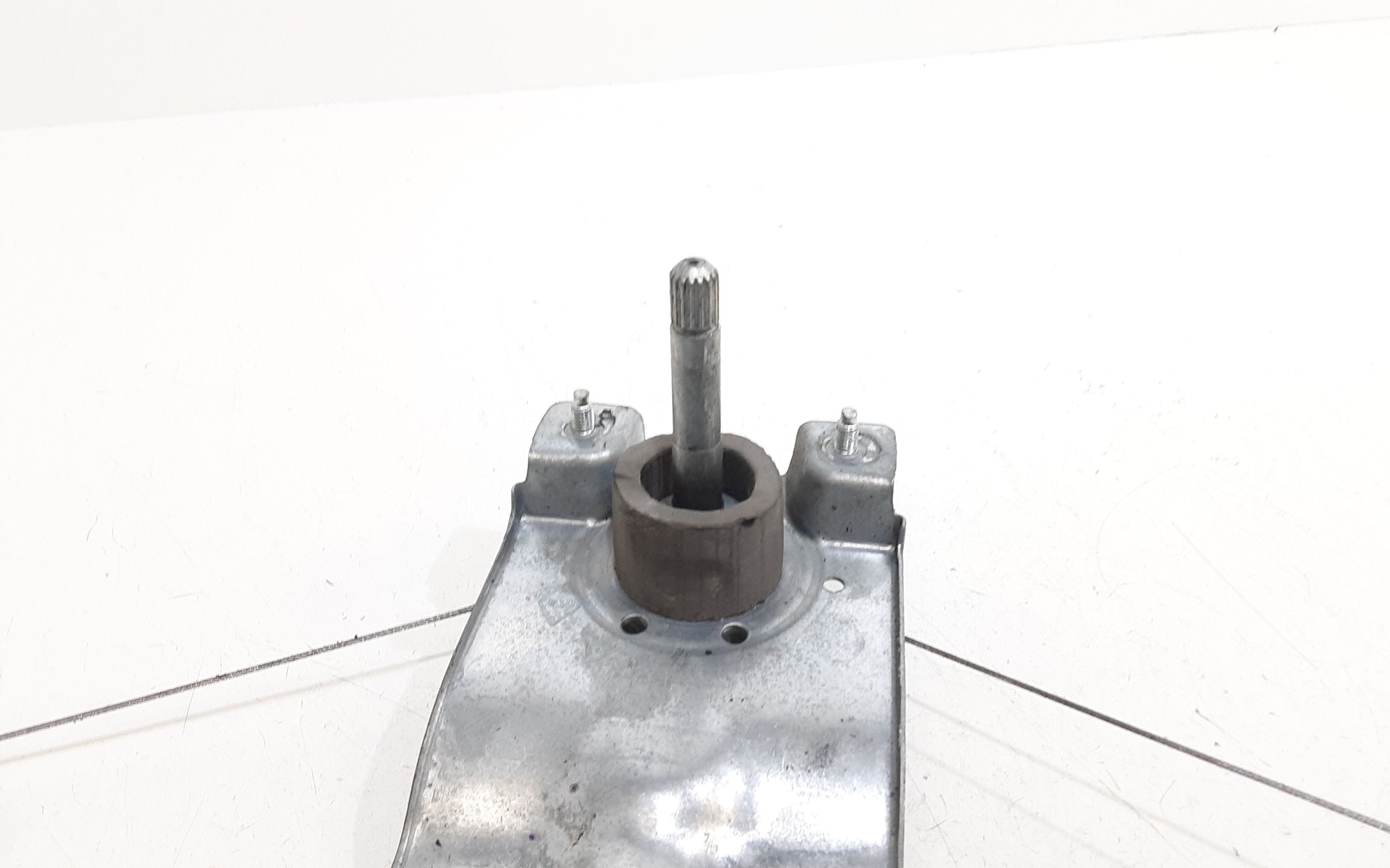 Alzacristallo Porta Post. Sinistro 827013204R Usato