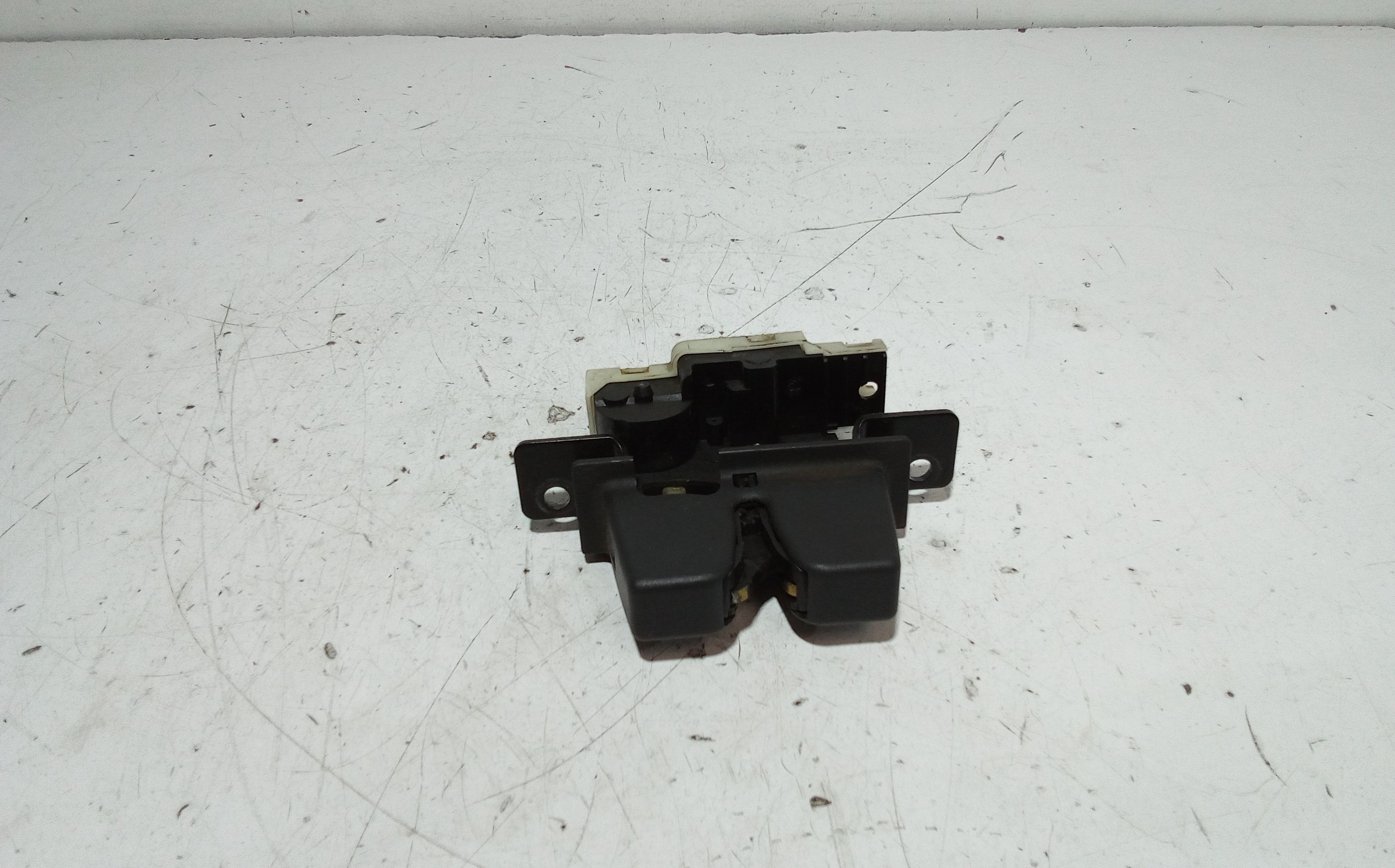 Serratura Cofano Post. Usato