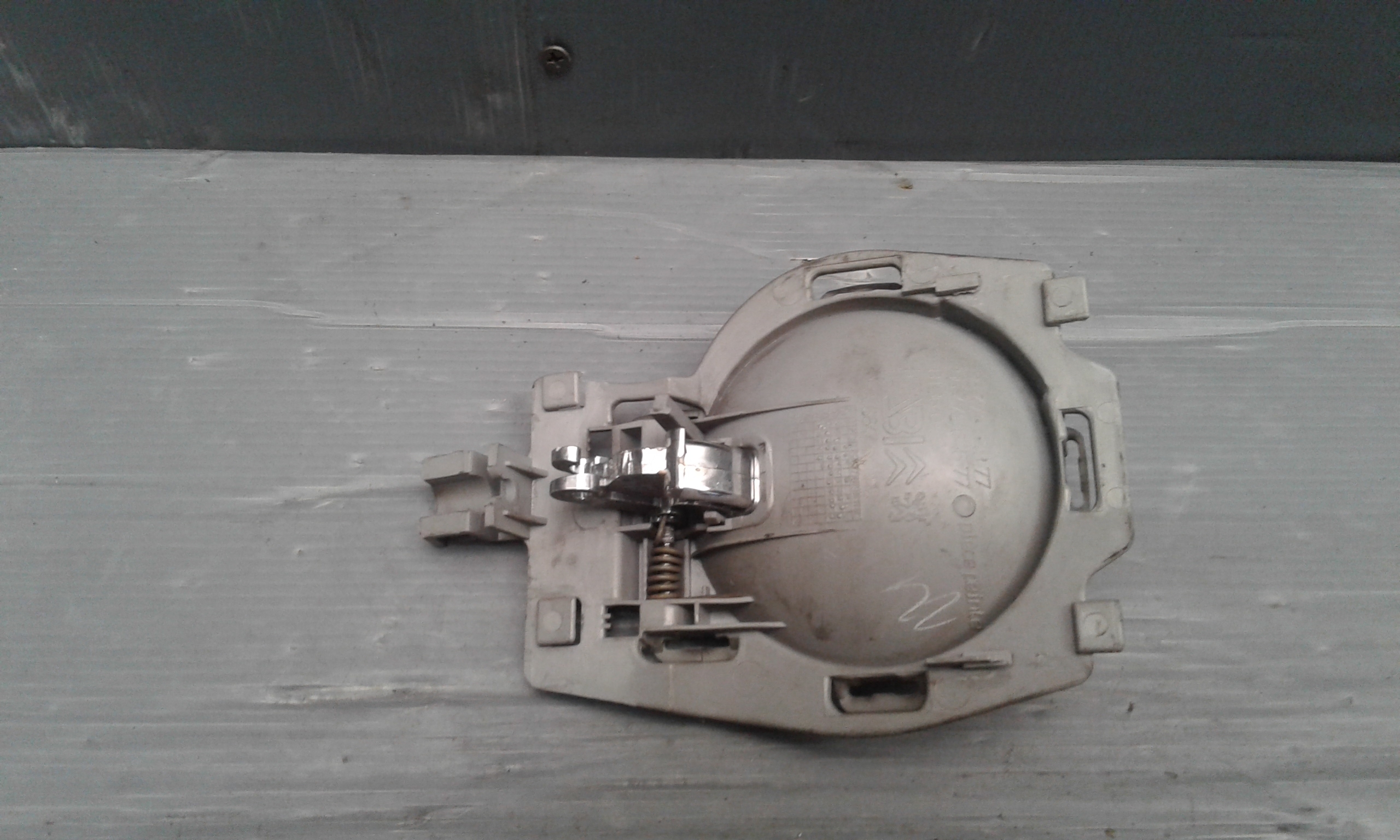 Maniglia Int. Apertura Porta Ant. Sinistro 9143F8 Usato