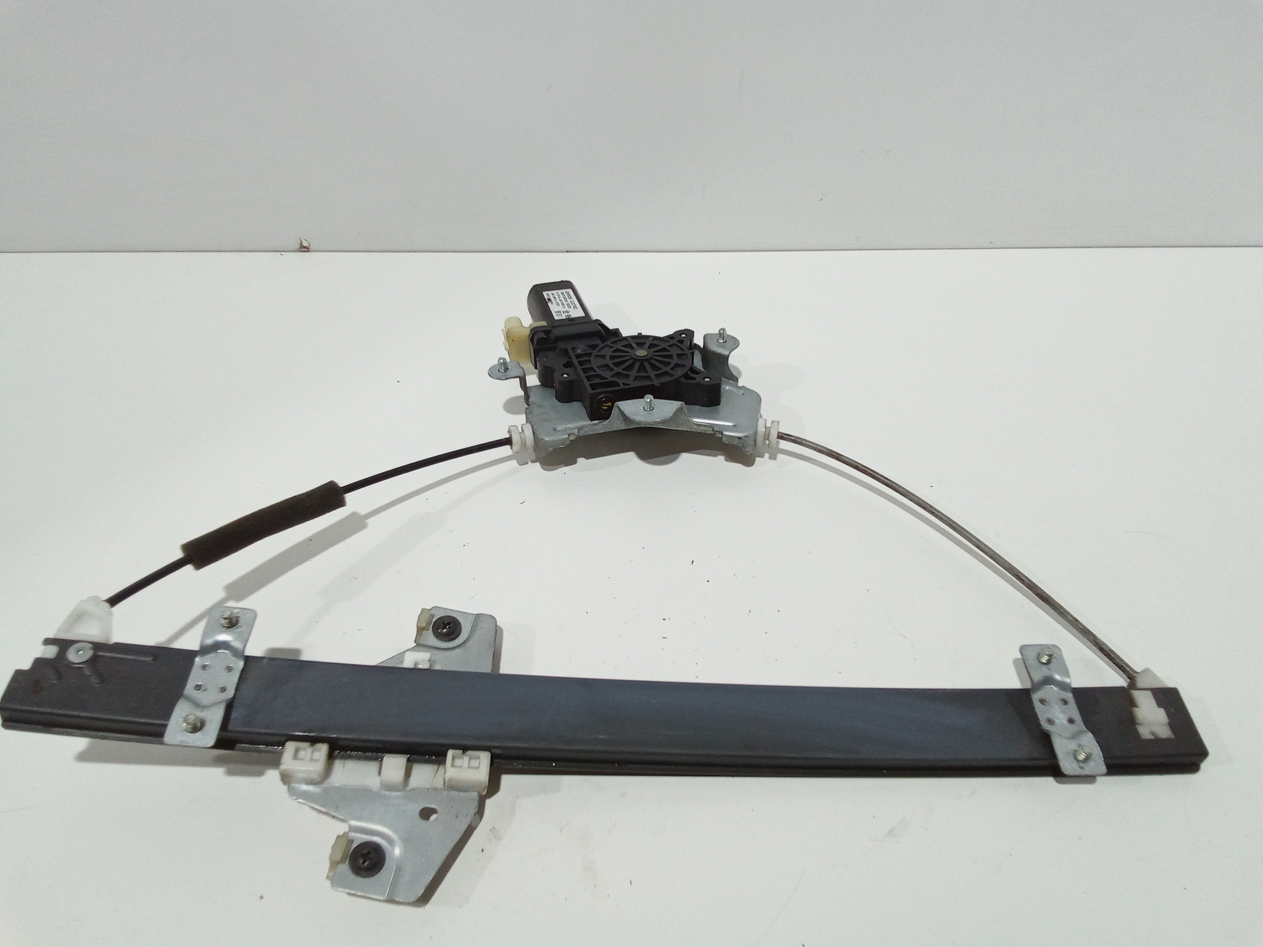 Alzacristallo Porta Ant. Sinistro 8240107000 Usato