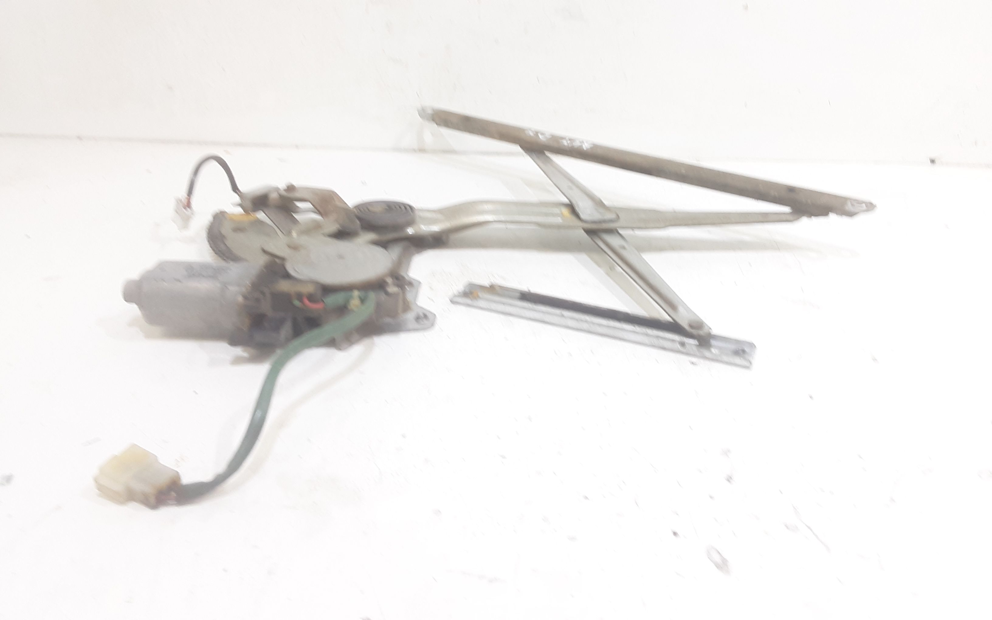 Alzacristallo Porta Ant. Destro Usato