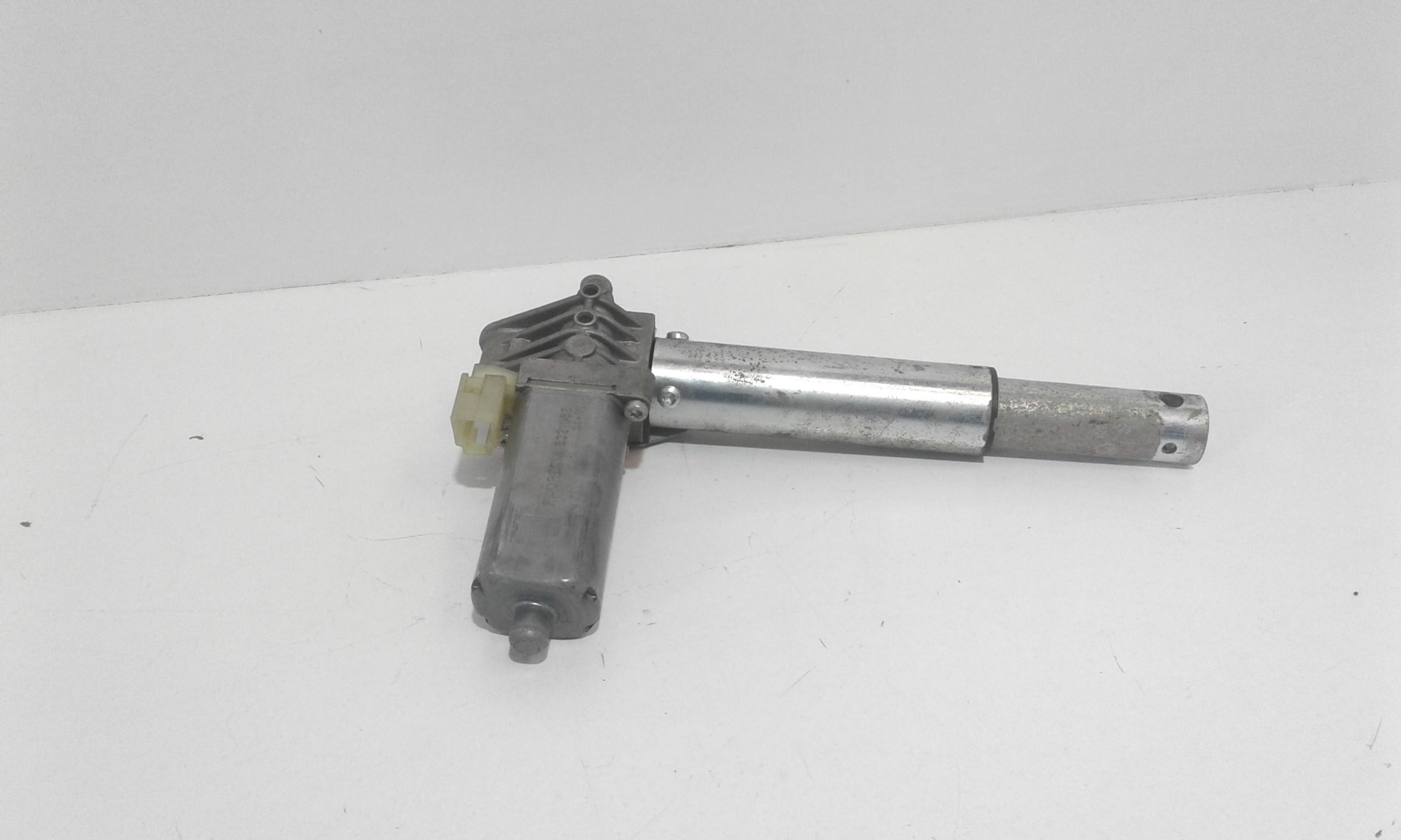 Motorino Regolazione Sedile Ant. Sinistro Usato