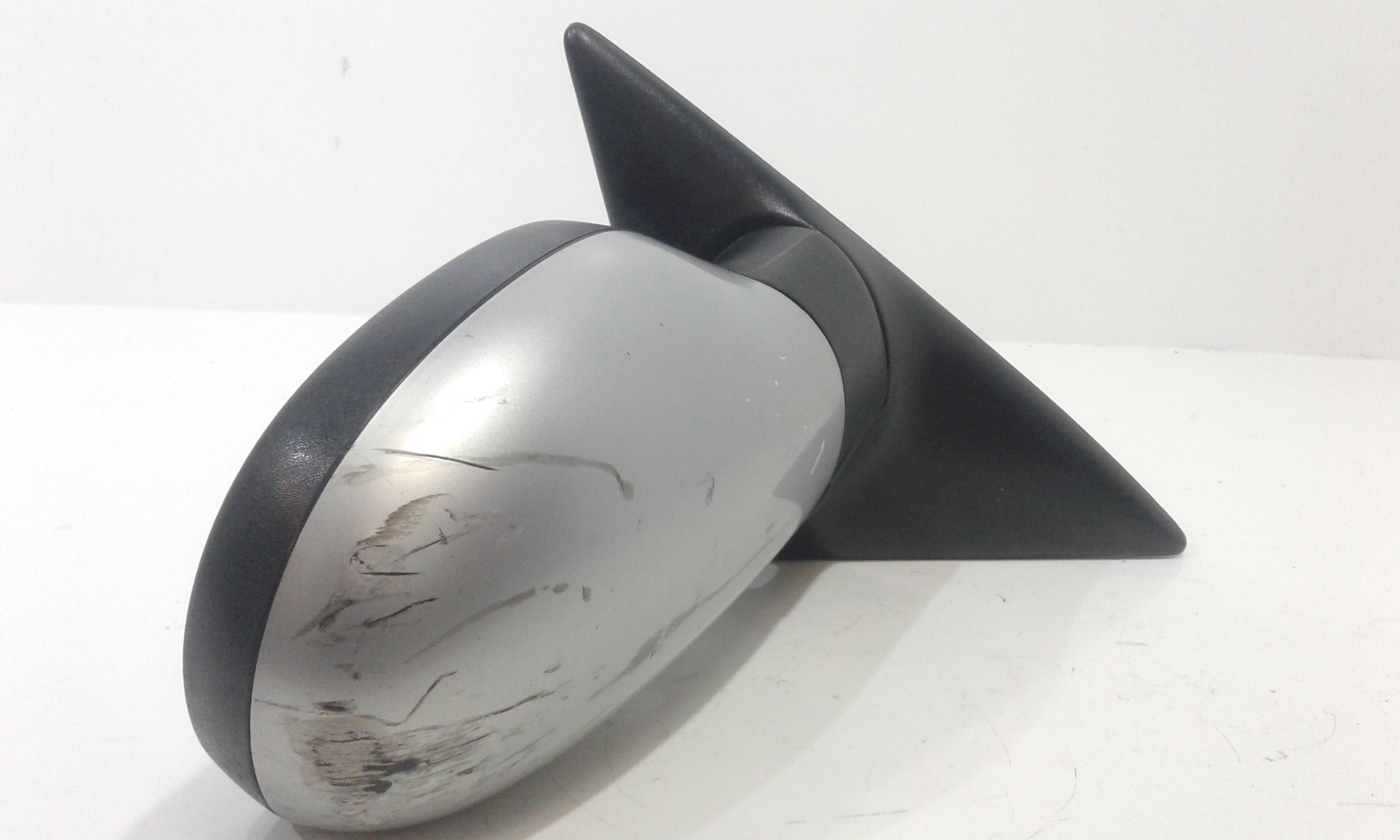 Retrovisore Est. Destro Usato