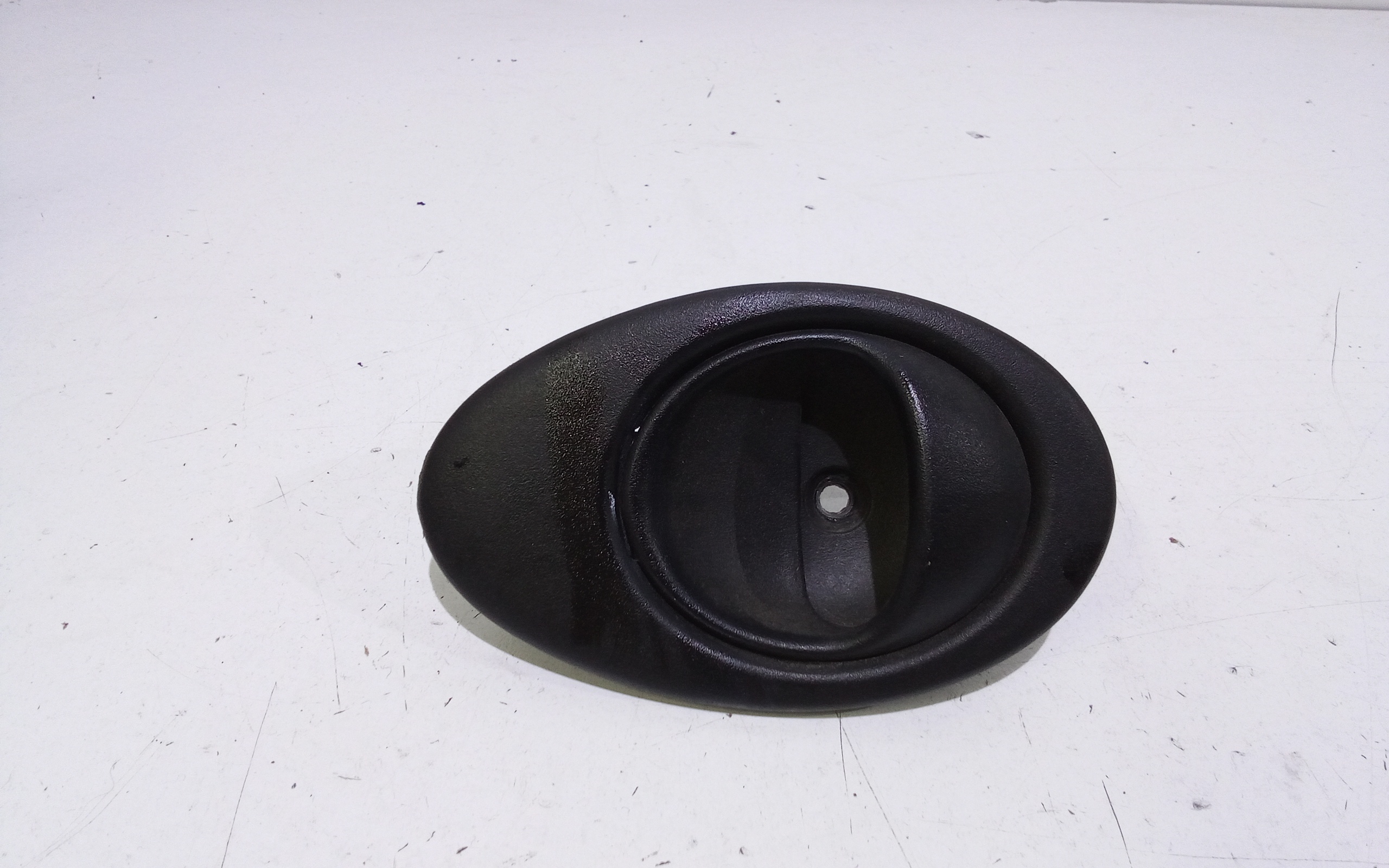 Maniglia Int. Apertura Porta Post. Destro 96314569 Usato