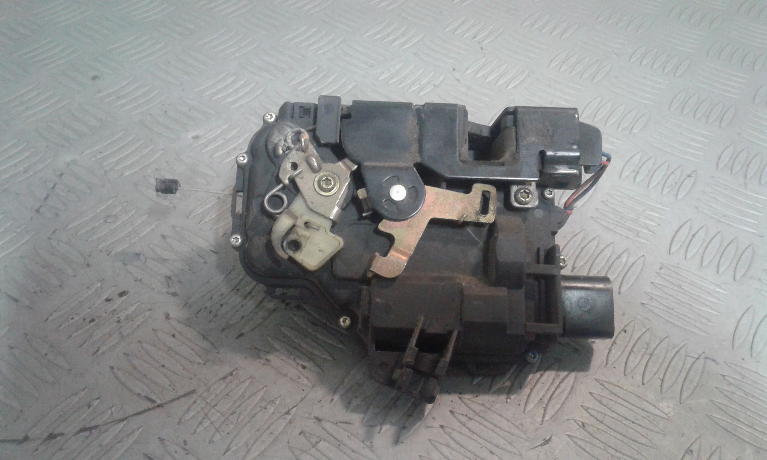 Serratura Porta Ant. Destro 6X1837014G Usato