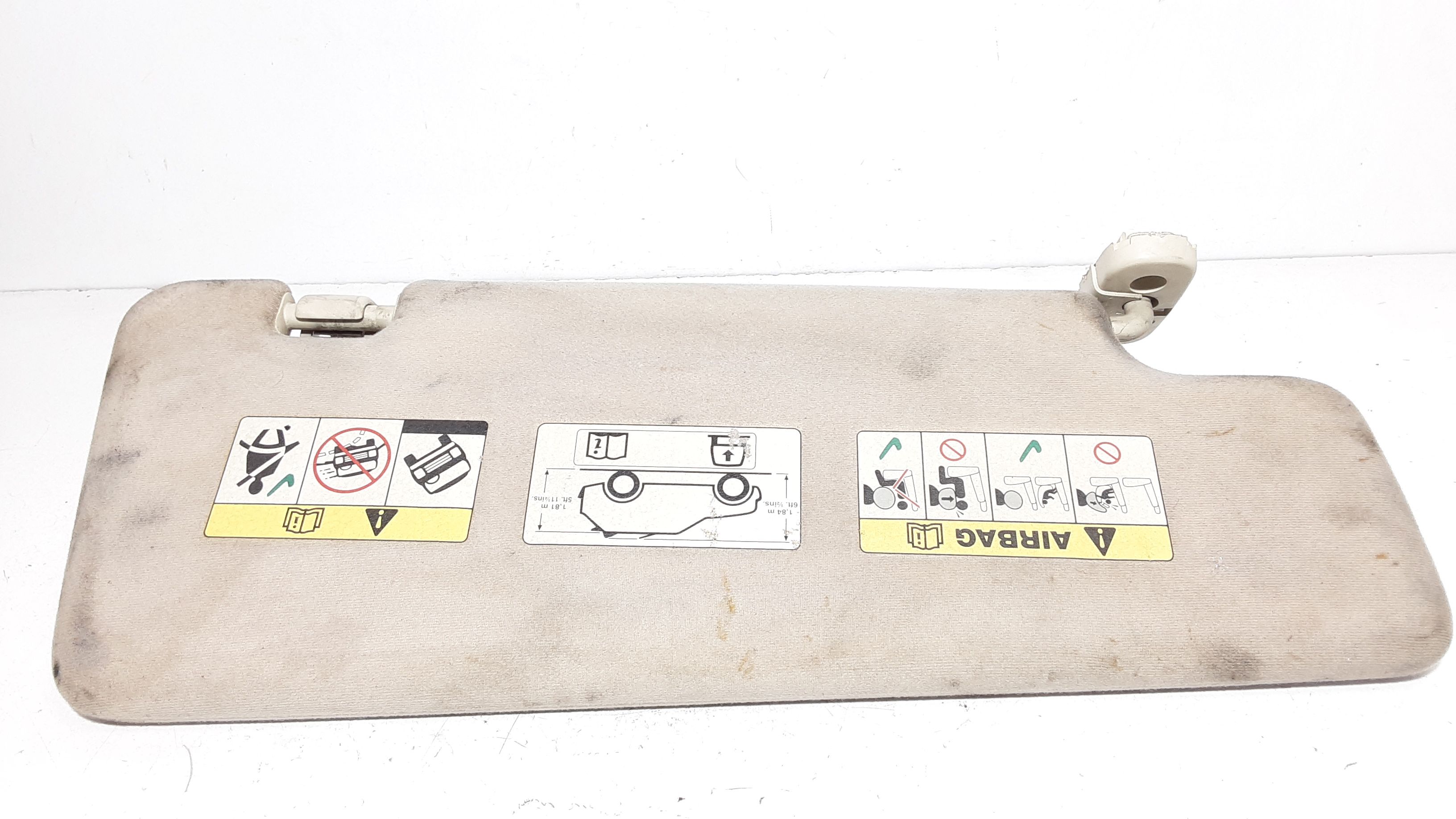 Aletta Parasole Parabrezza Sinistro EDQ500752NUG Usato