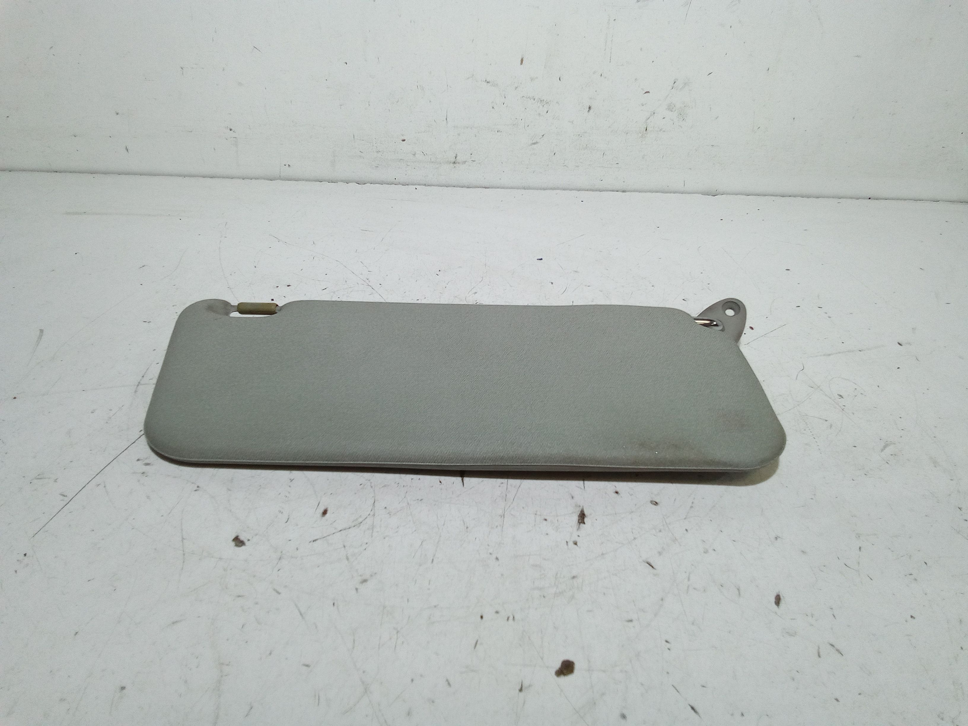 Aletta Parasole Parabrezza Sinistro 96643544 Usato