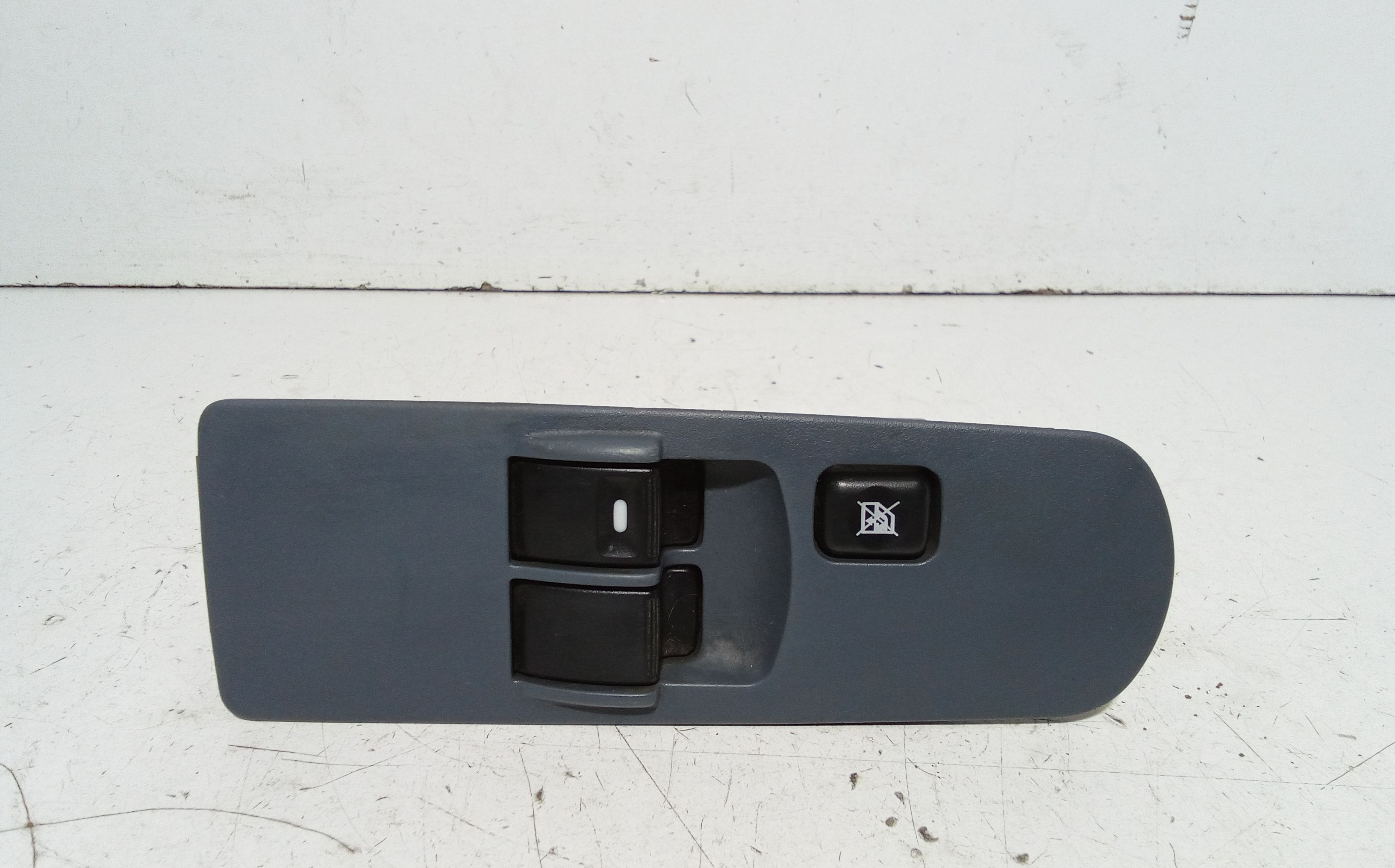 Interruttore Alzacristalli Porta Ant. Sinistro Usato