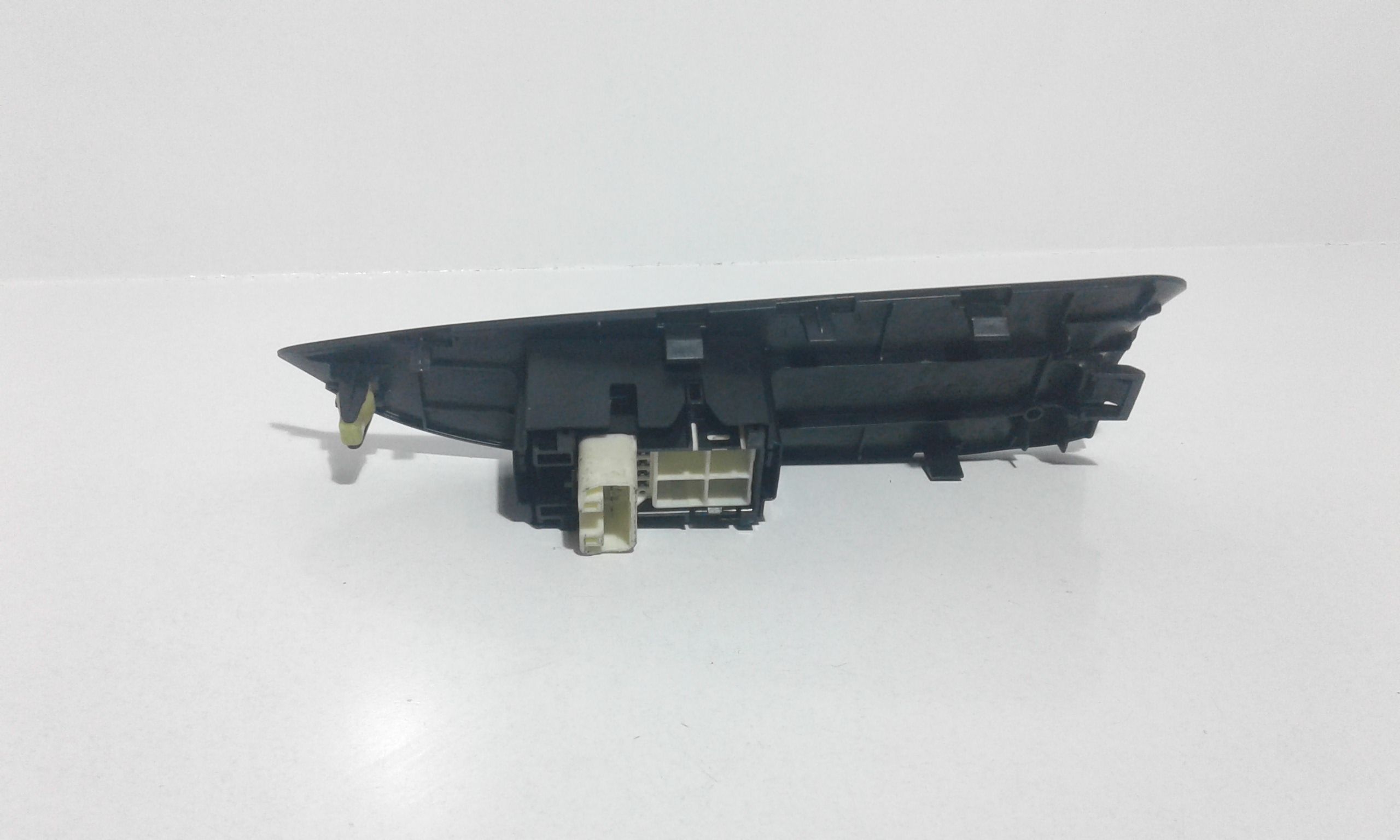 Interruttore Alzacristalli Porta Post. Destro 8481052030 Usato