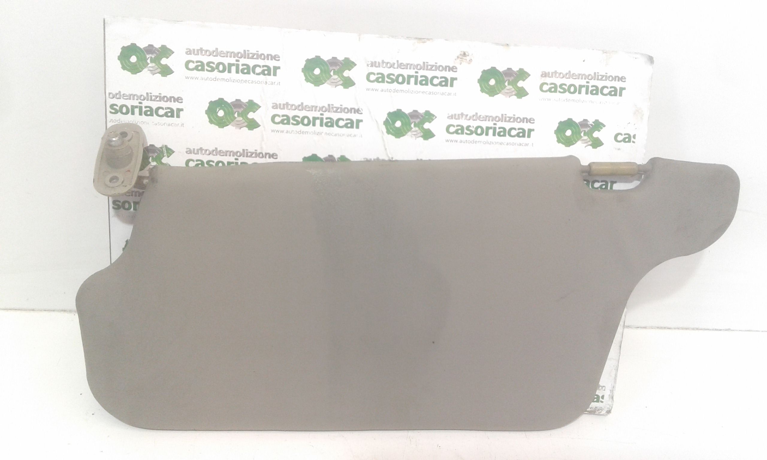 Aletta Parasole Parabrezza Destro 8520202500OB Usato