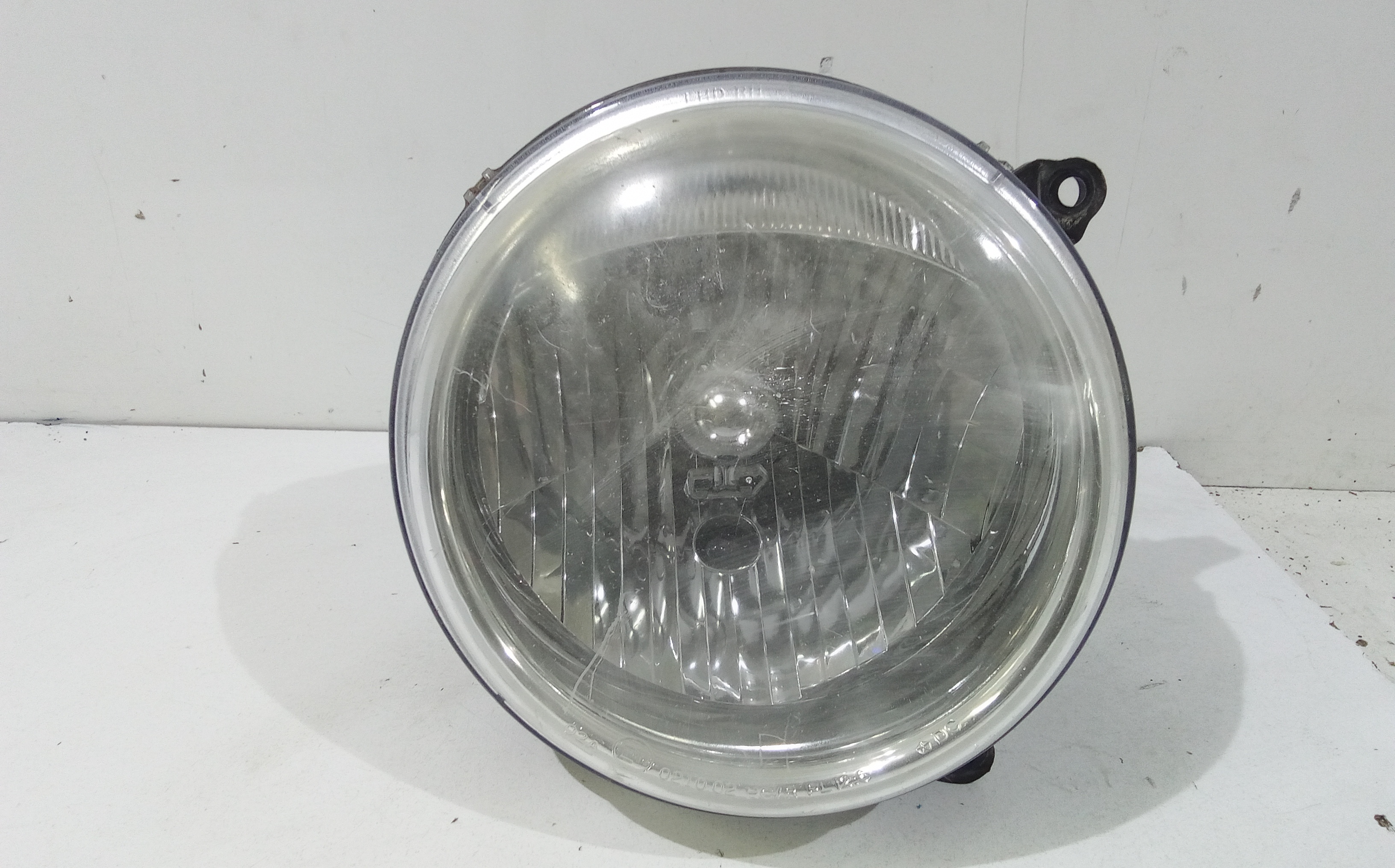 Cornice Proiettore Destro Usato