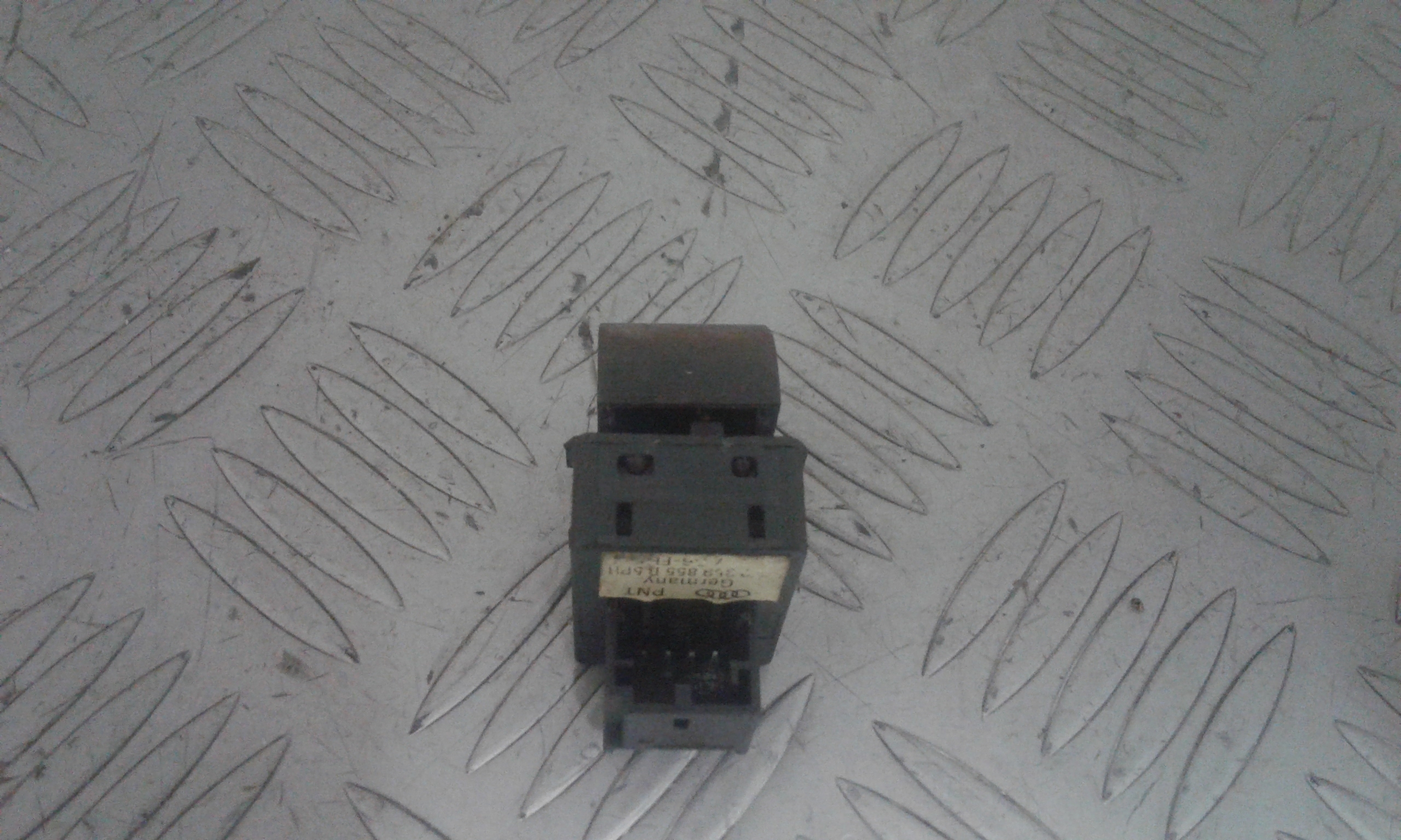 Interruttore Alzacristalli Porta Ant. Destro Usato