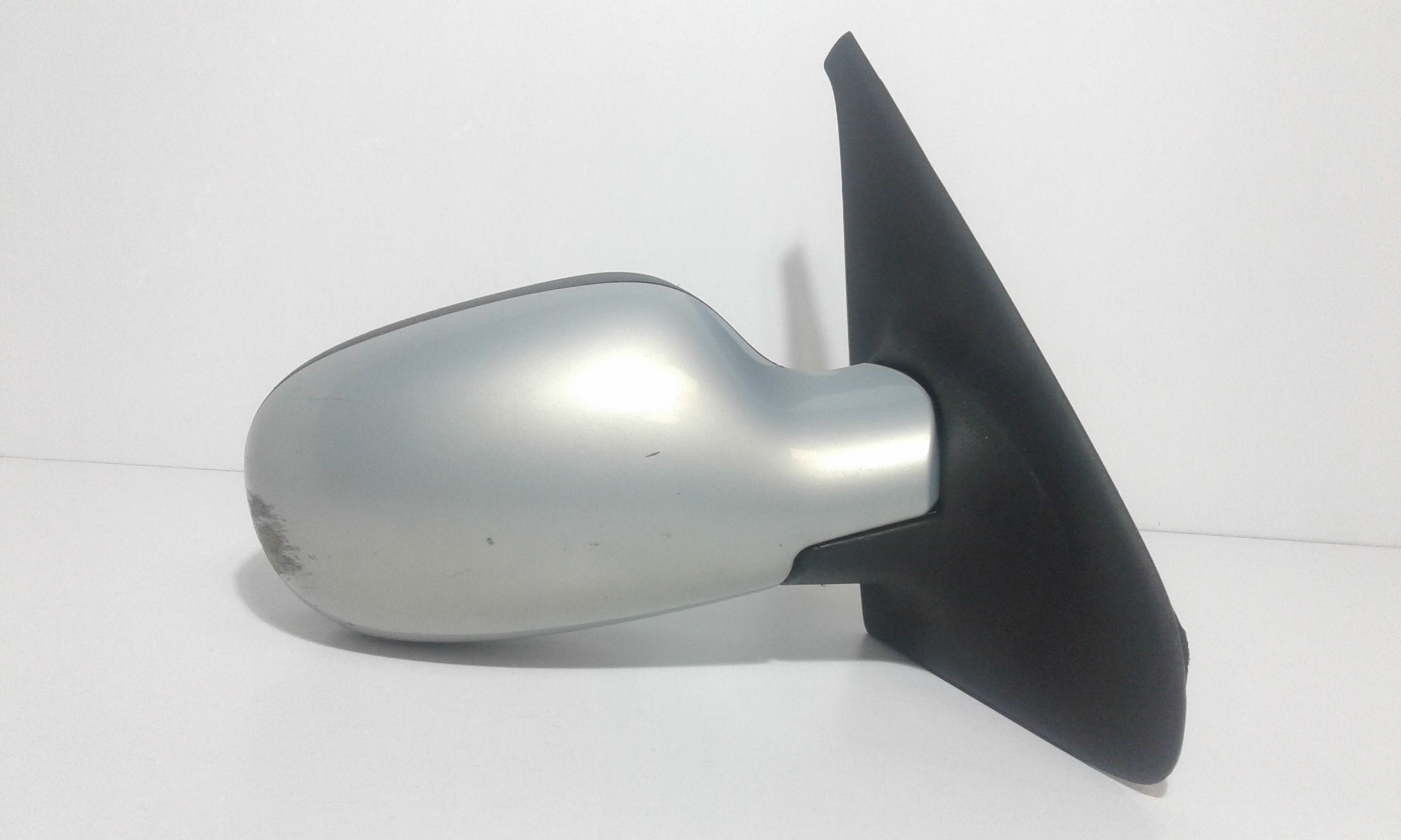 Retrovisore Est. Destro Usato