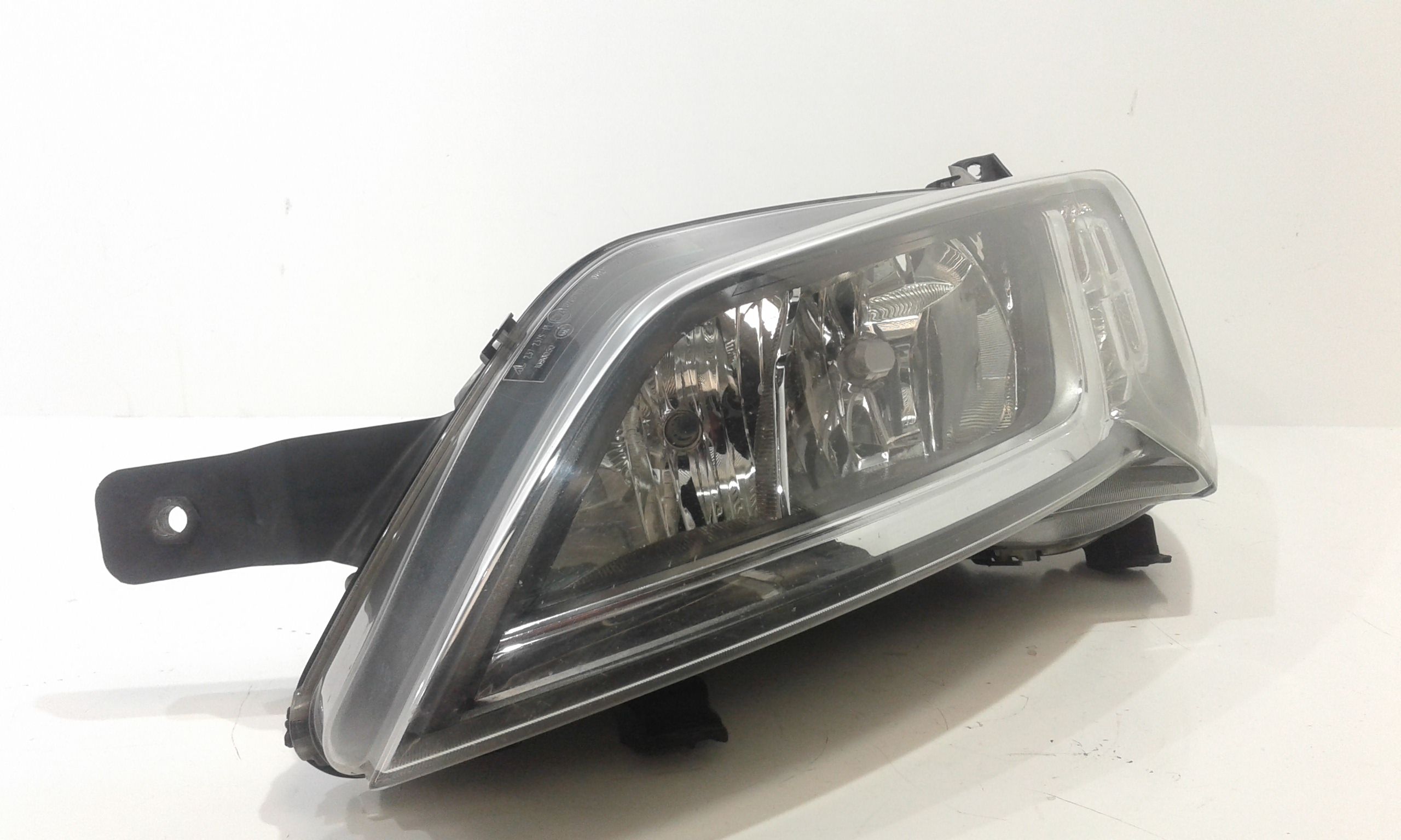 Proiettore Sinistro 1631998680 Usato