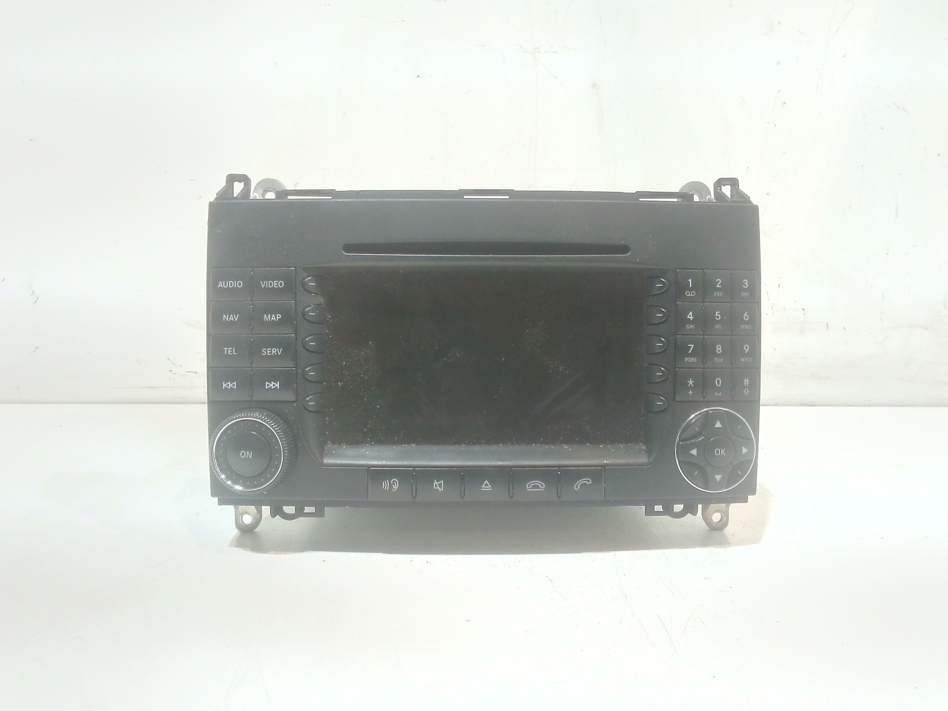 Radio C/sistema Di Navigatore Satellitare Usato