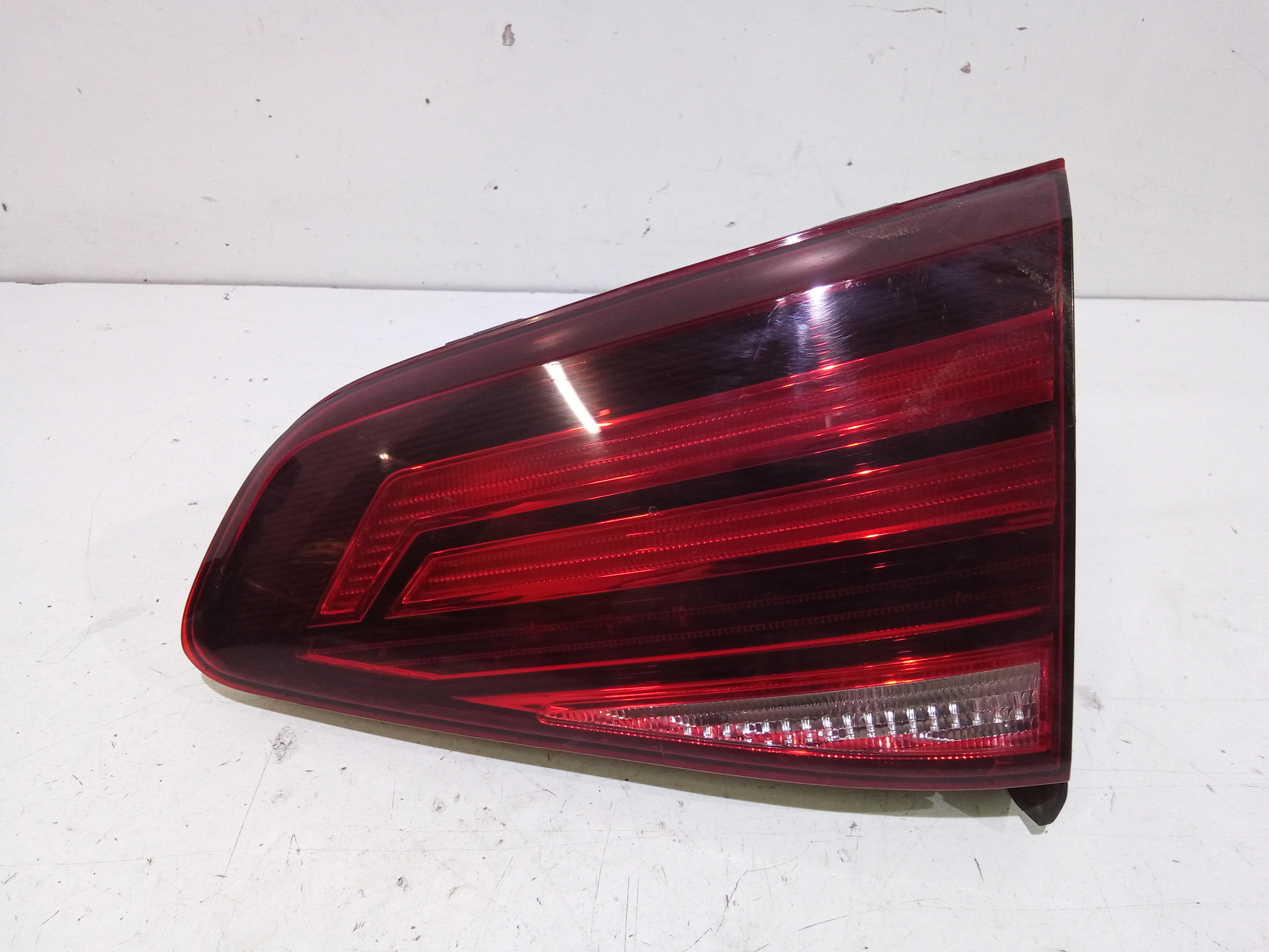 Fanale Post. Parte Int. Destro 5H0945094C Usato