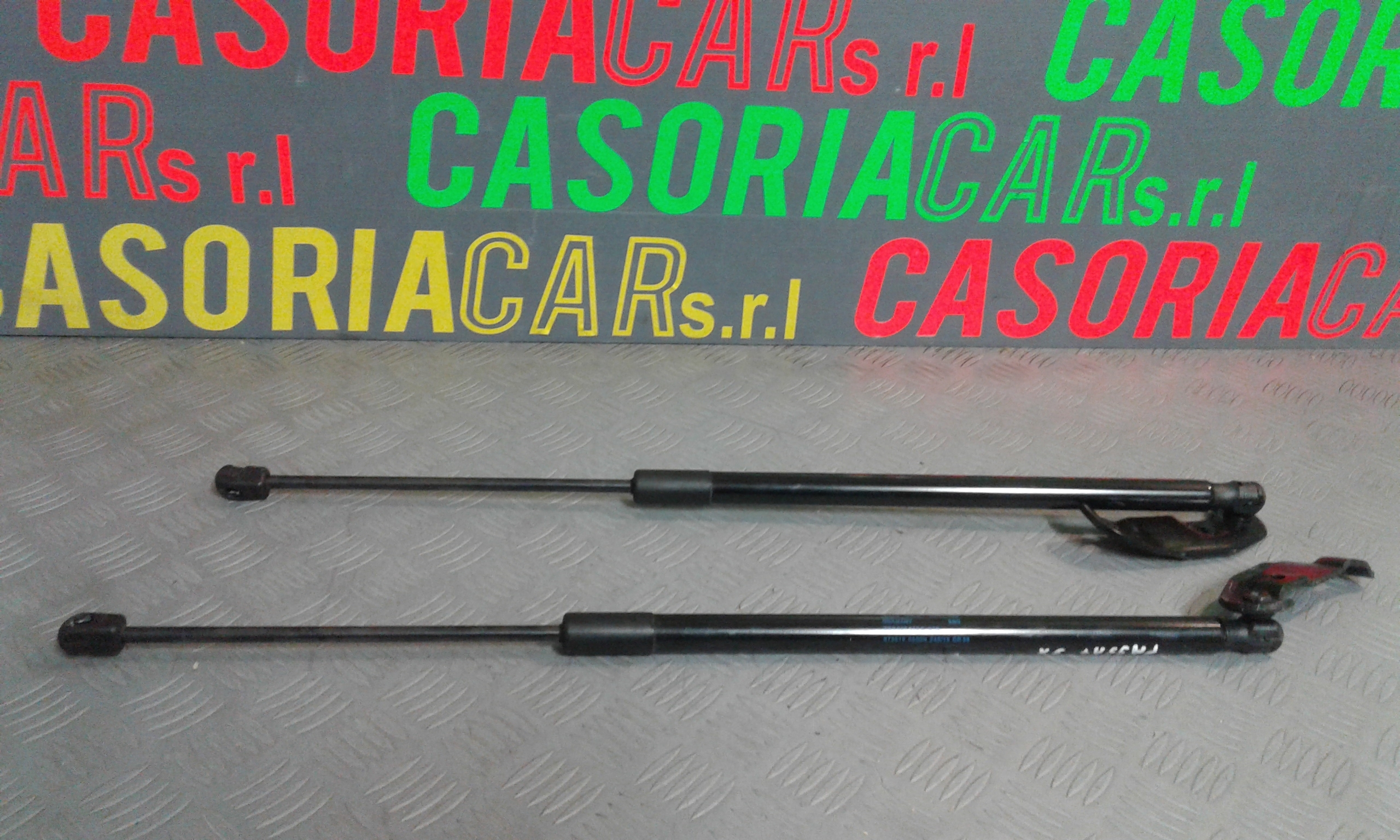 Cerniera Cofano Post. Destro Usato