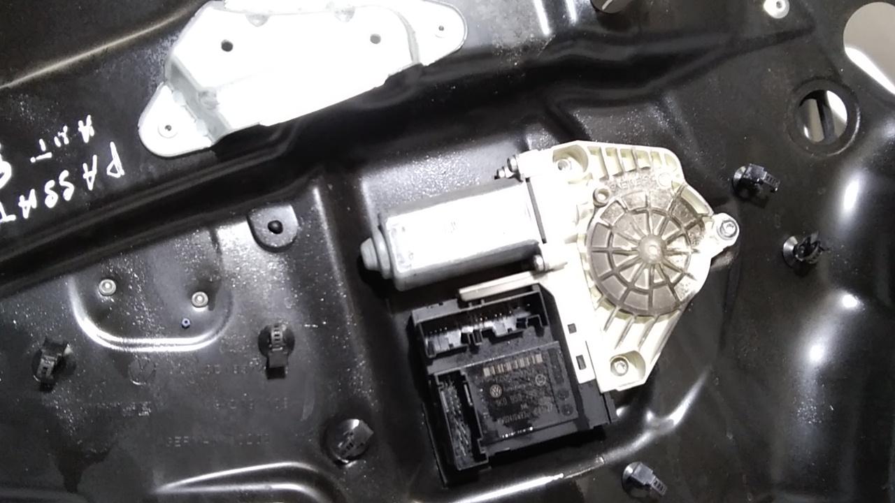 Alzacristallo Porta Ant. Sinistro Usato