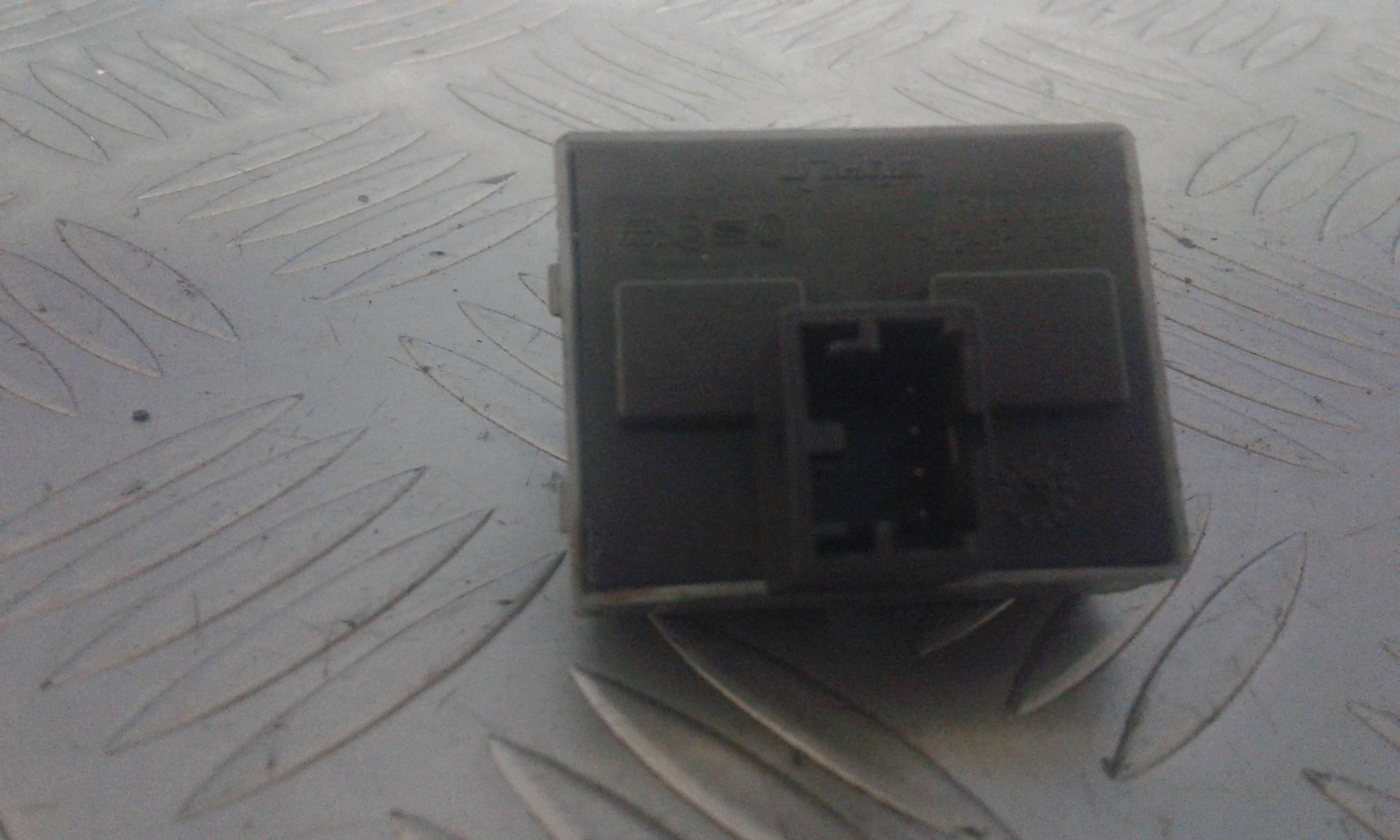 Interruttore Alzacristalli Porta Ant. Sinistro 6Q09598589B9 Usato