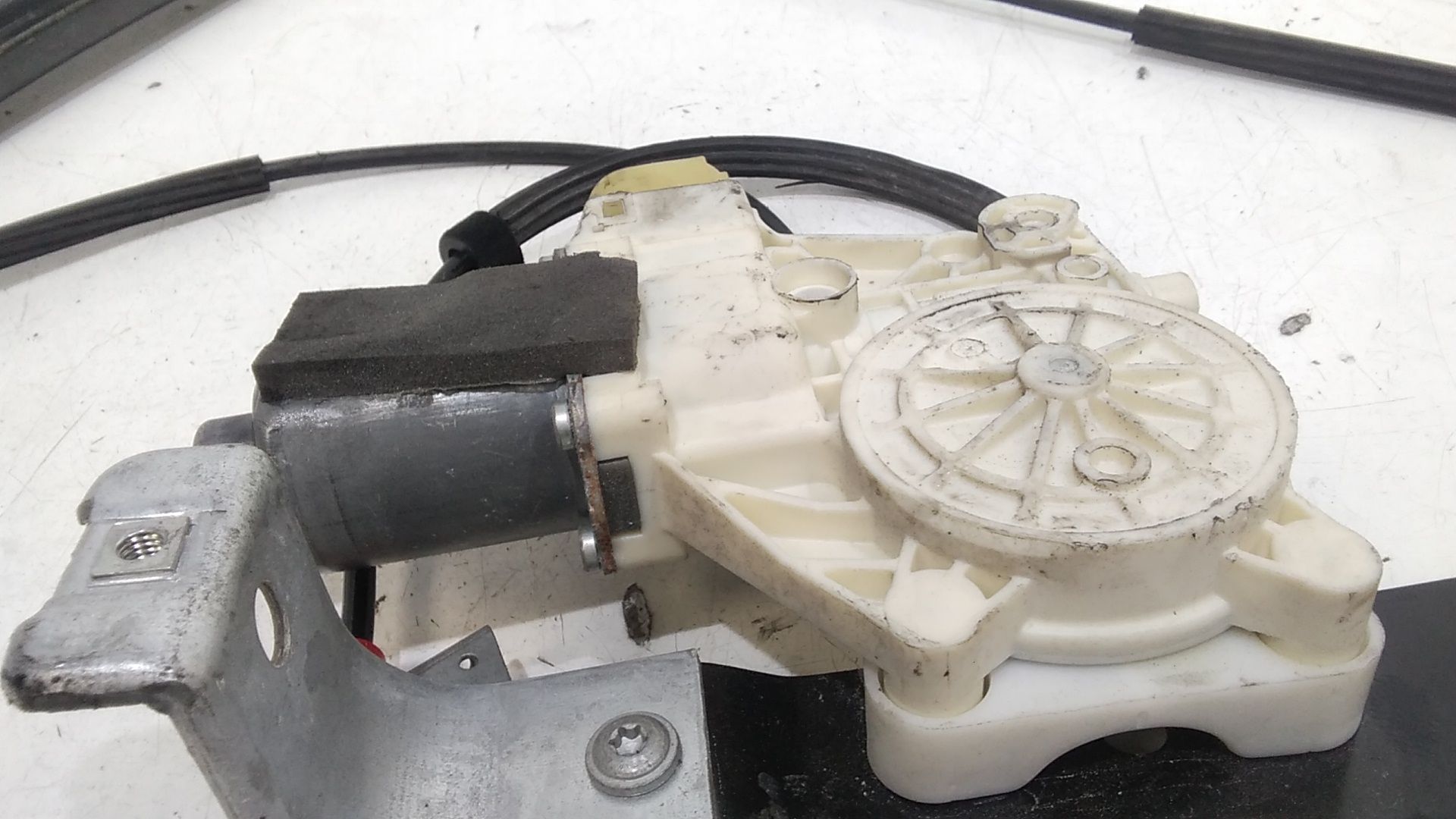 Alzacristallo Porta Post. Destro 1567855 Usato