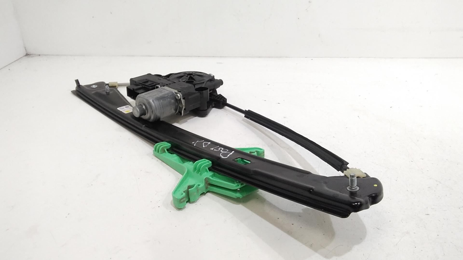 Alzacristallo Porta Post. Destro Usato