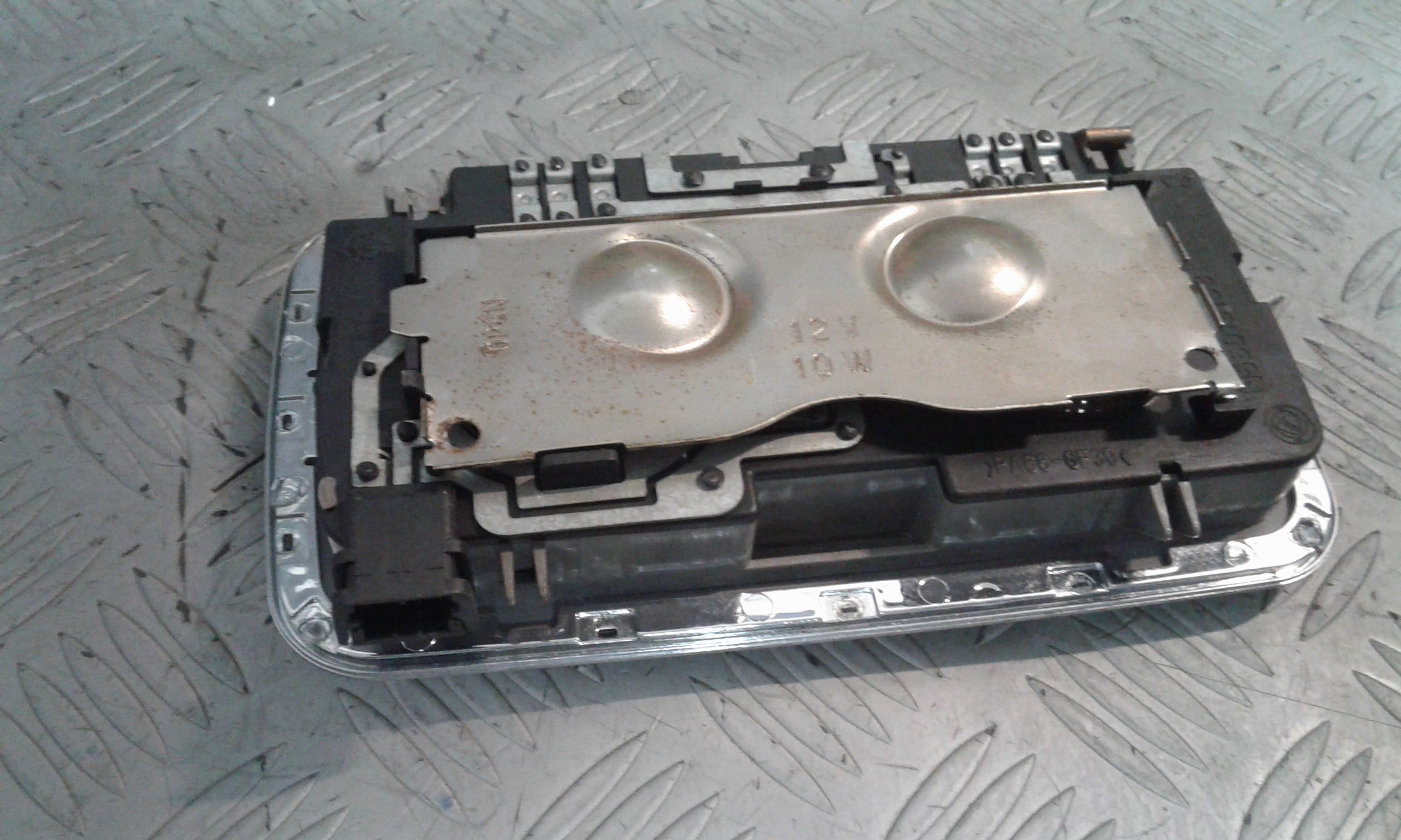 Luce Cortesia Ant. Tetto Usato