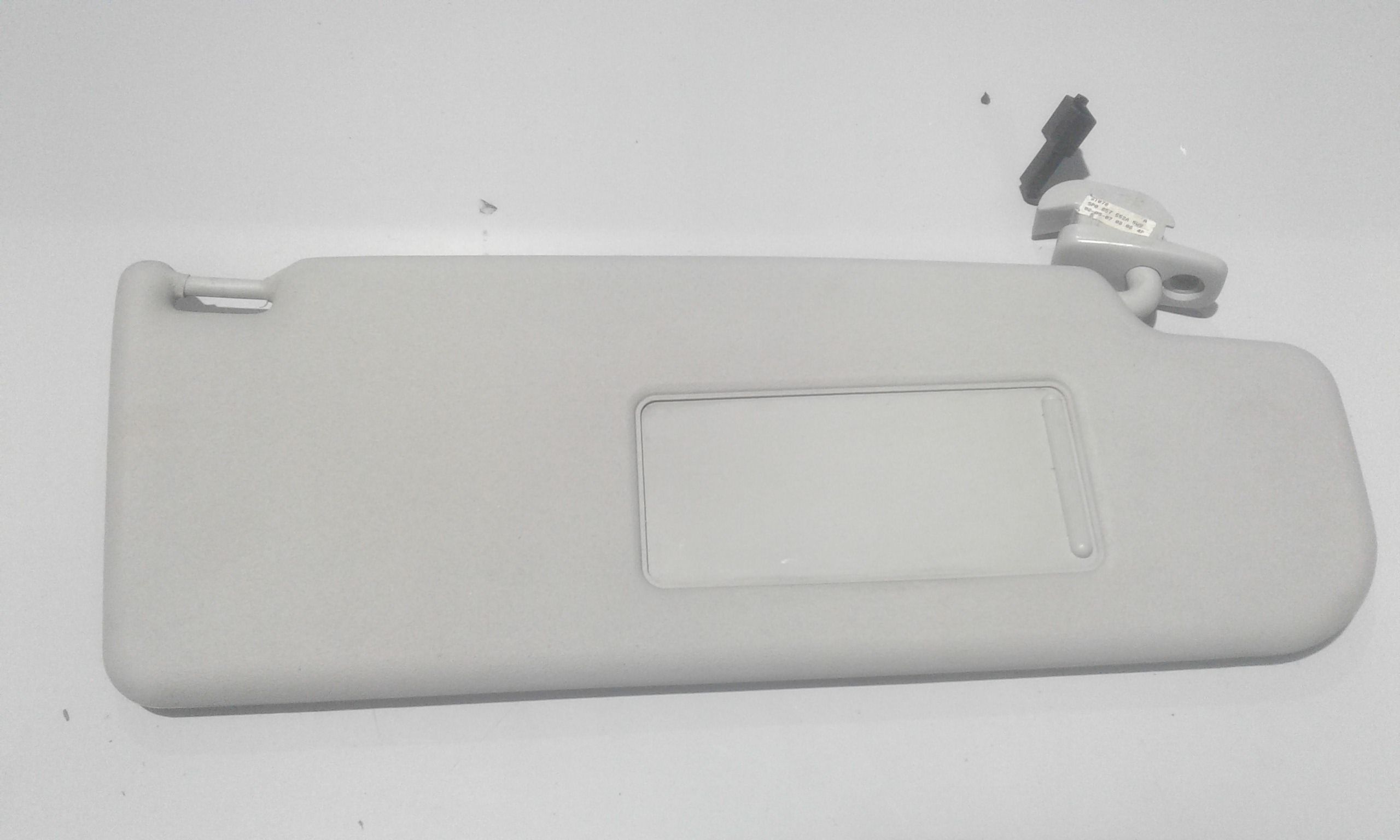 Aletta Parasole Parabrezza Destro 5P0857552D2F4 Usato