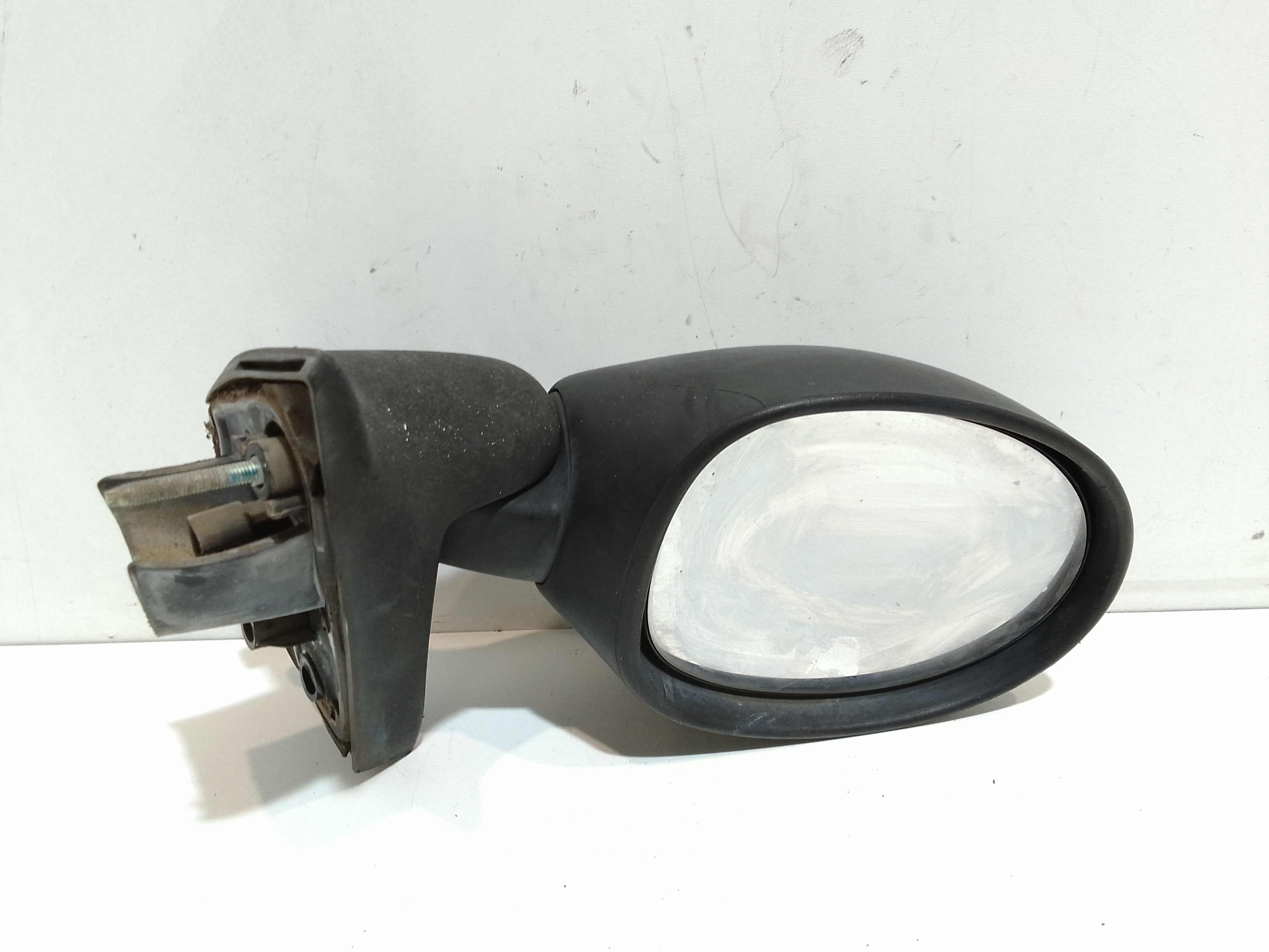 Retrovisore Est. Destro 7701207794 Usato