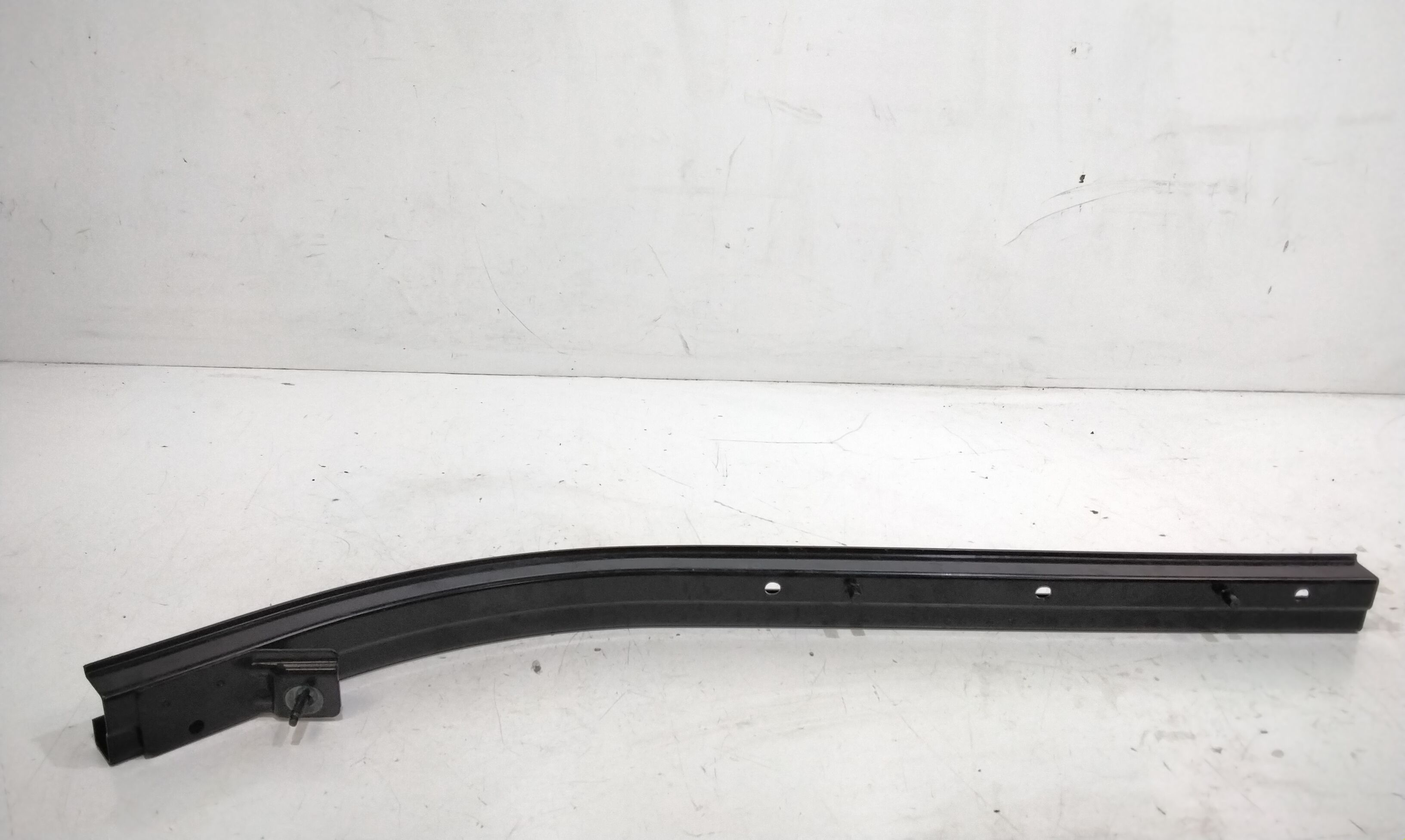 Guida Centr. Porta Scorrevole Destro, Guida Centr. Porta Scorrevole Sinistro, Guida Inf. Porta Scorrevole Destro, Guida Inf. Porta Scorrevole Sinistro, Guida Sup. Porta Scorrevole Destro, Guida Sup. Porta Scorrevole Sinistro Usato