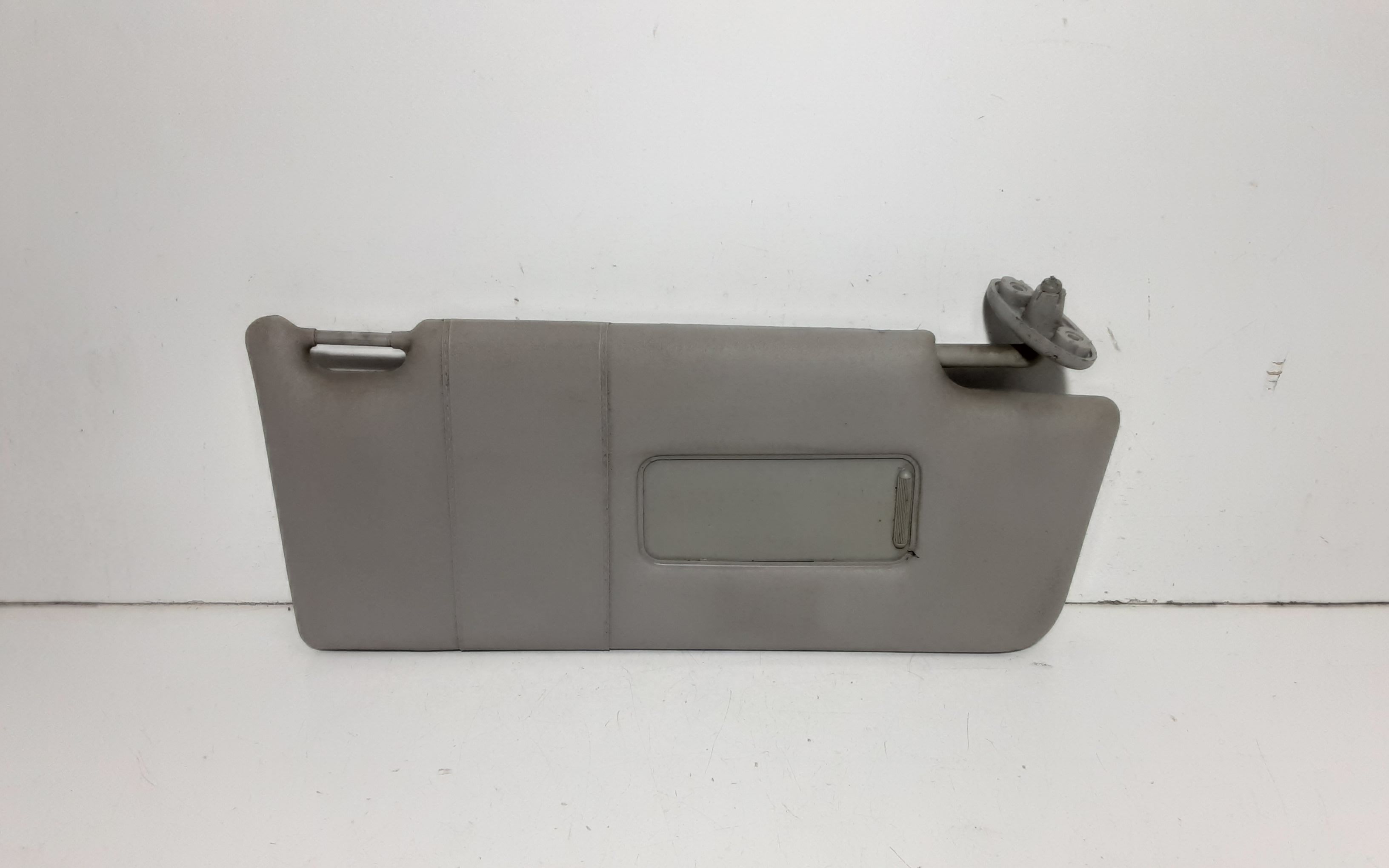 Aletta Parasole Parabrezza Destro 1875237 Usato