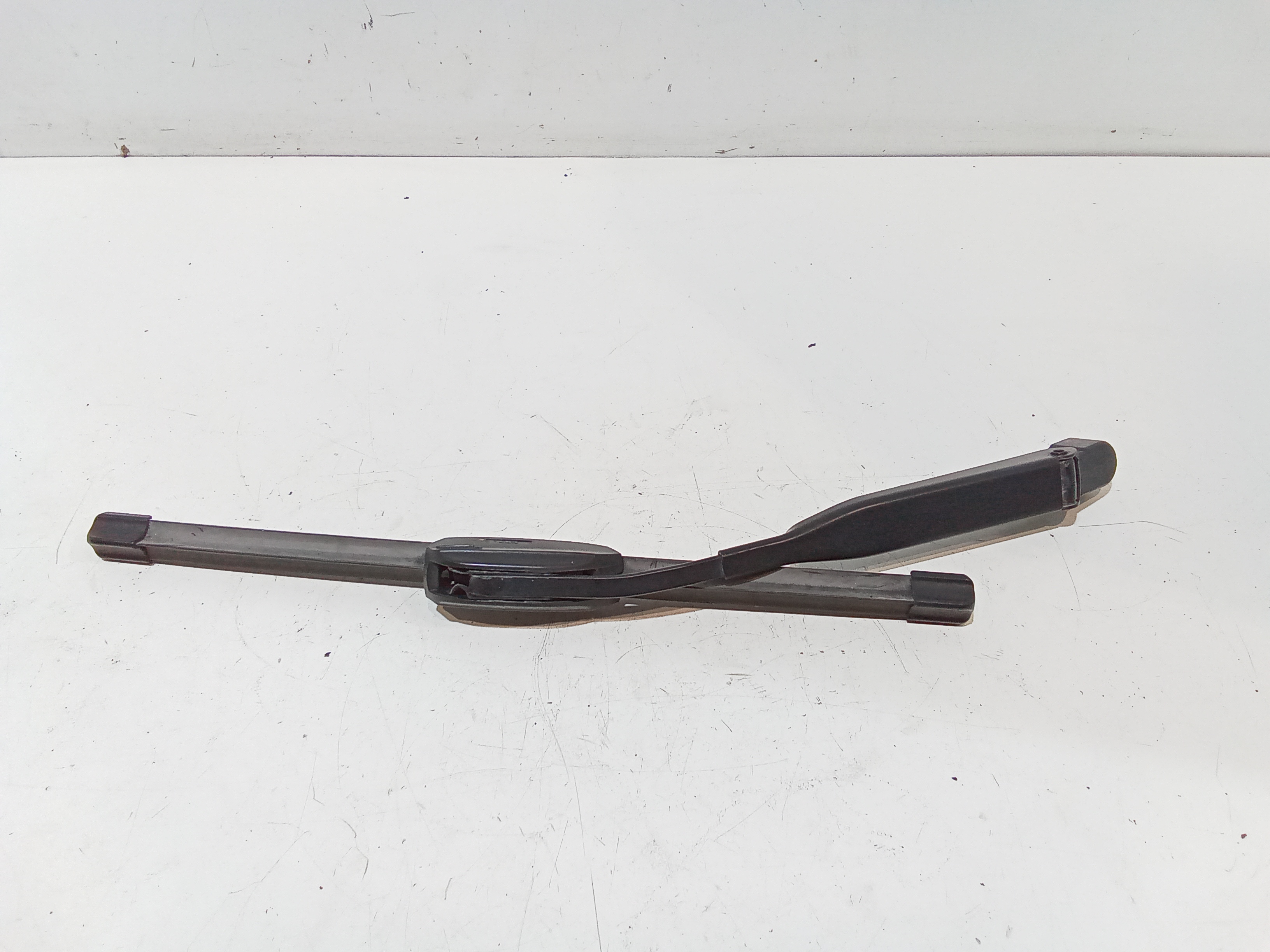 Braccio Tergilunotto A1688201044 Usato