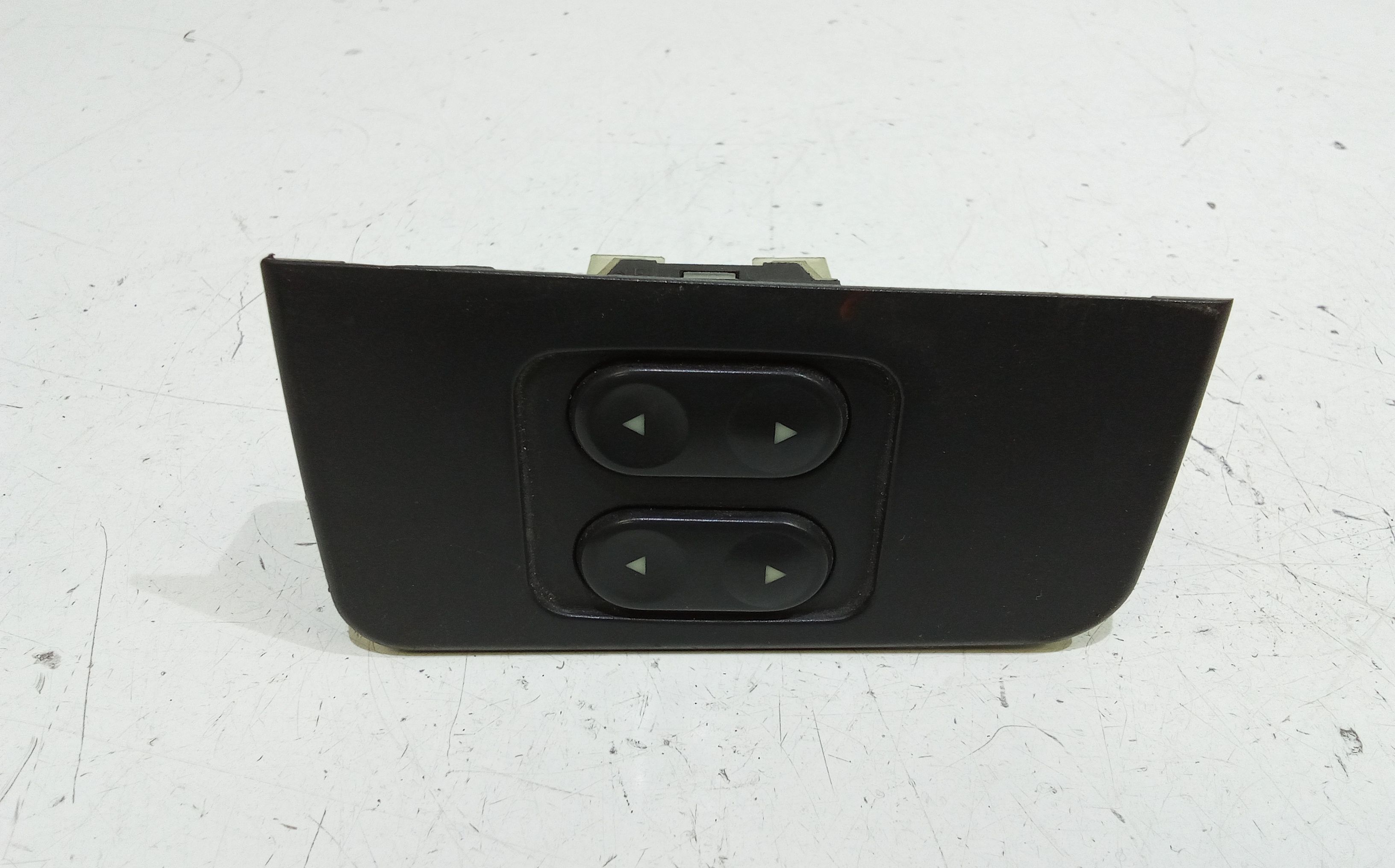 Interruttore Alzacristalli Porta Ant. Sinistro Usato