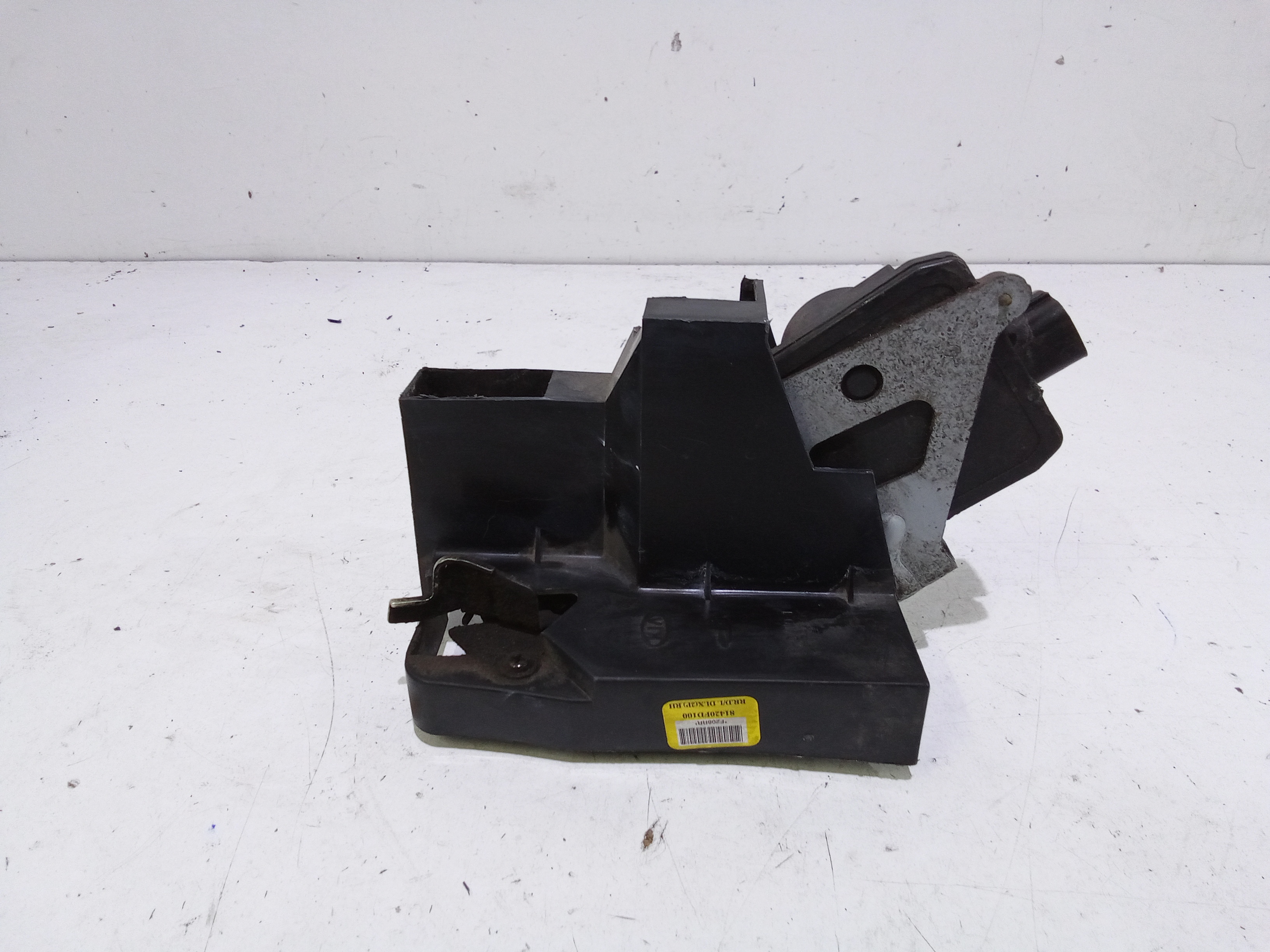 Serratura Porta Post. Destro 81420FD000 Usato