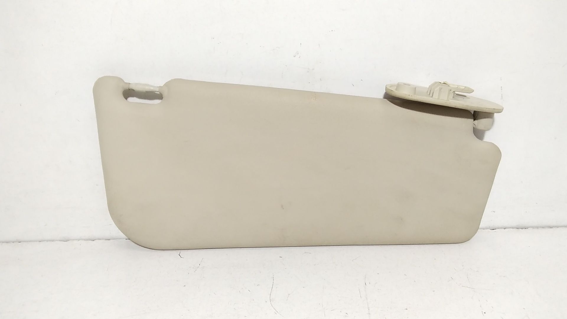 Aletta Parasole Parabrezza Sinistro 735480910 Usato