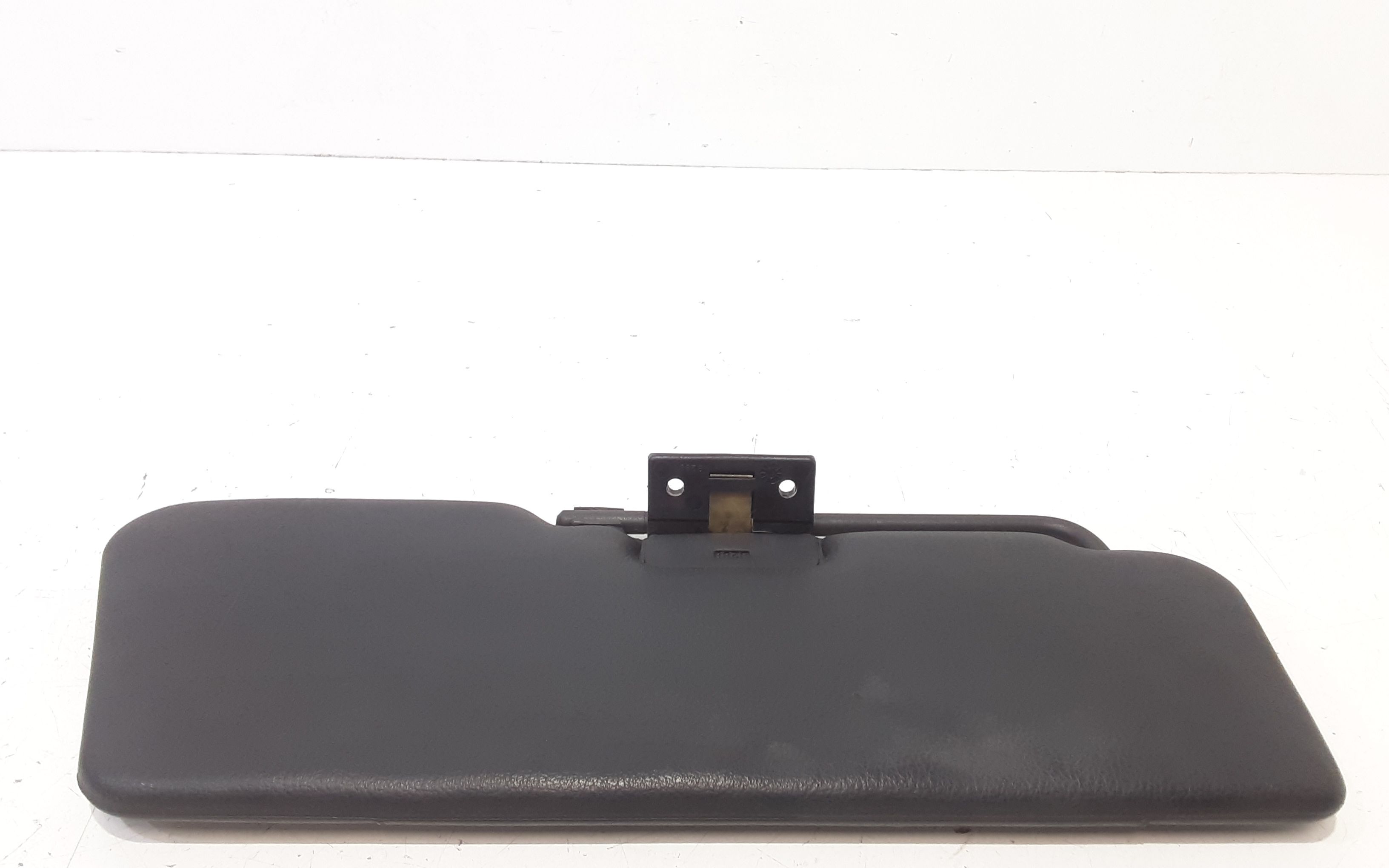 Aletta Parasole Parabrezza Sinistro 714655080 Usato