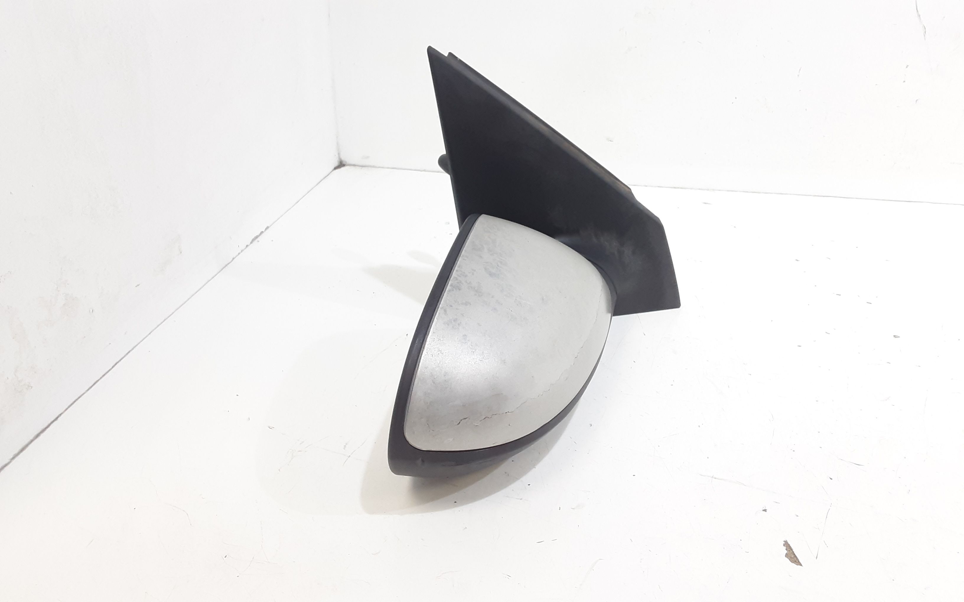 Retrovisore Est. Destro Usato