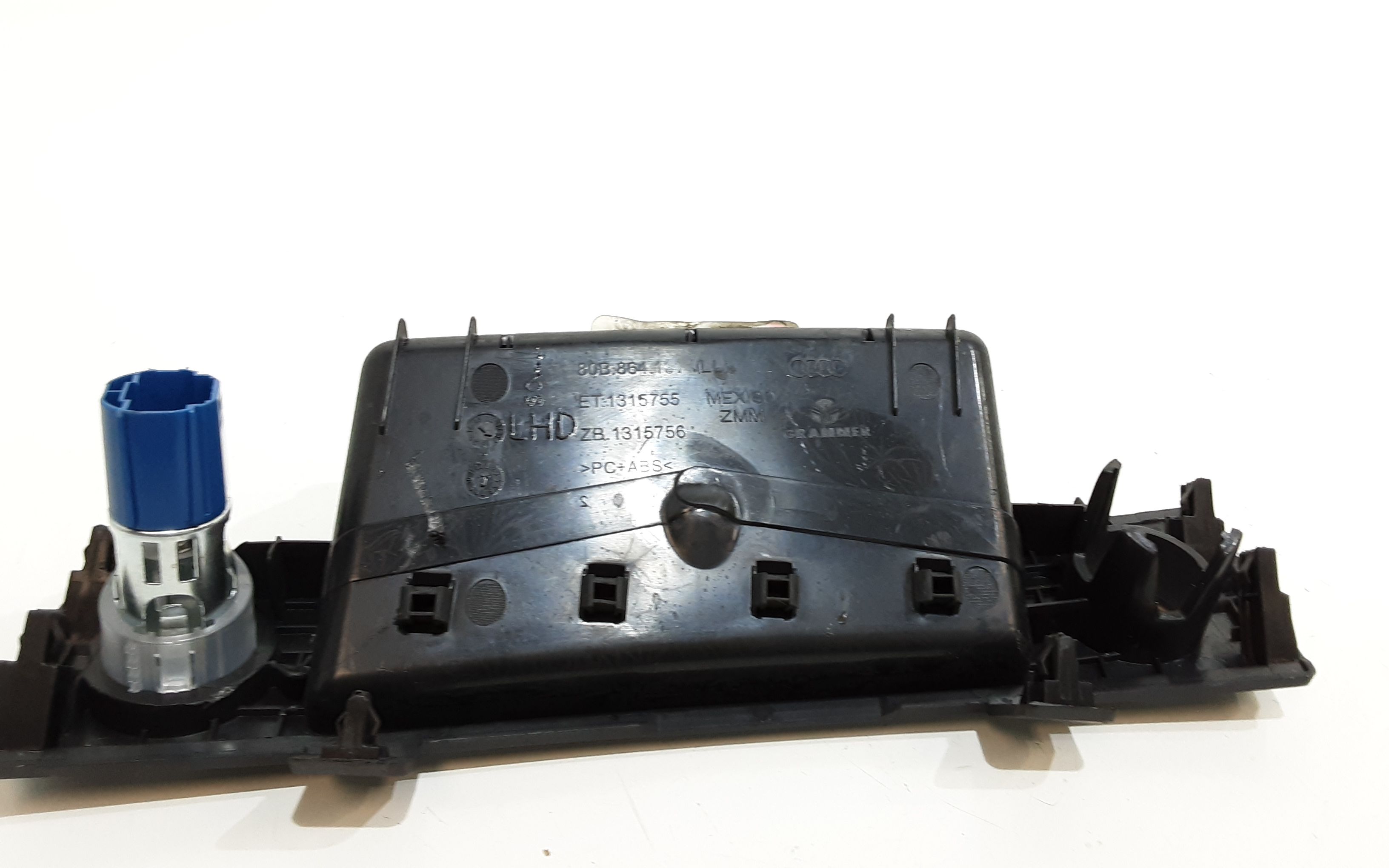 Cassetto Portaoggetti Inf. Plancia Destro Usato