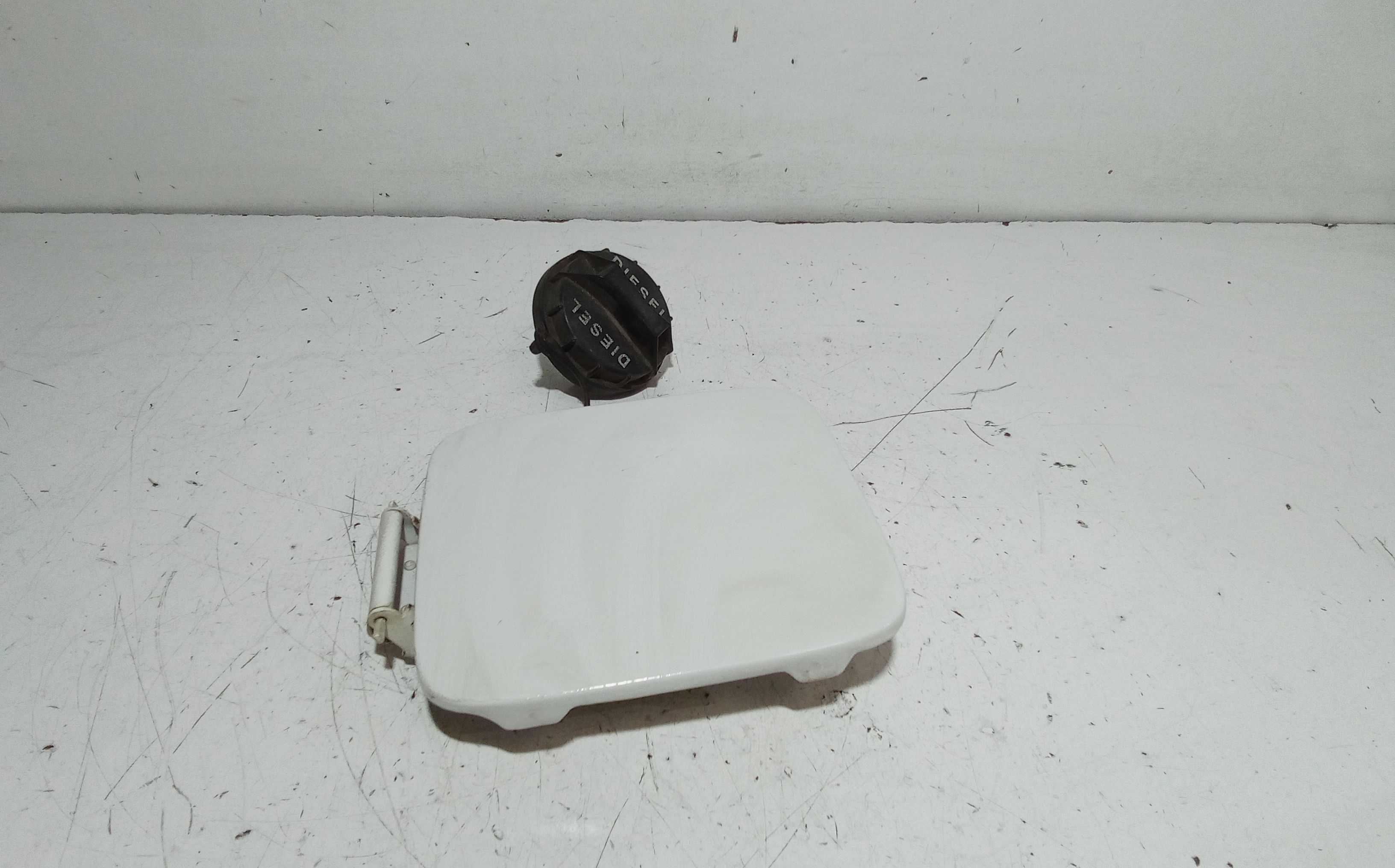 Sportello Carburante Usato