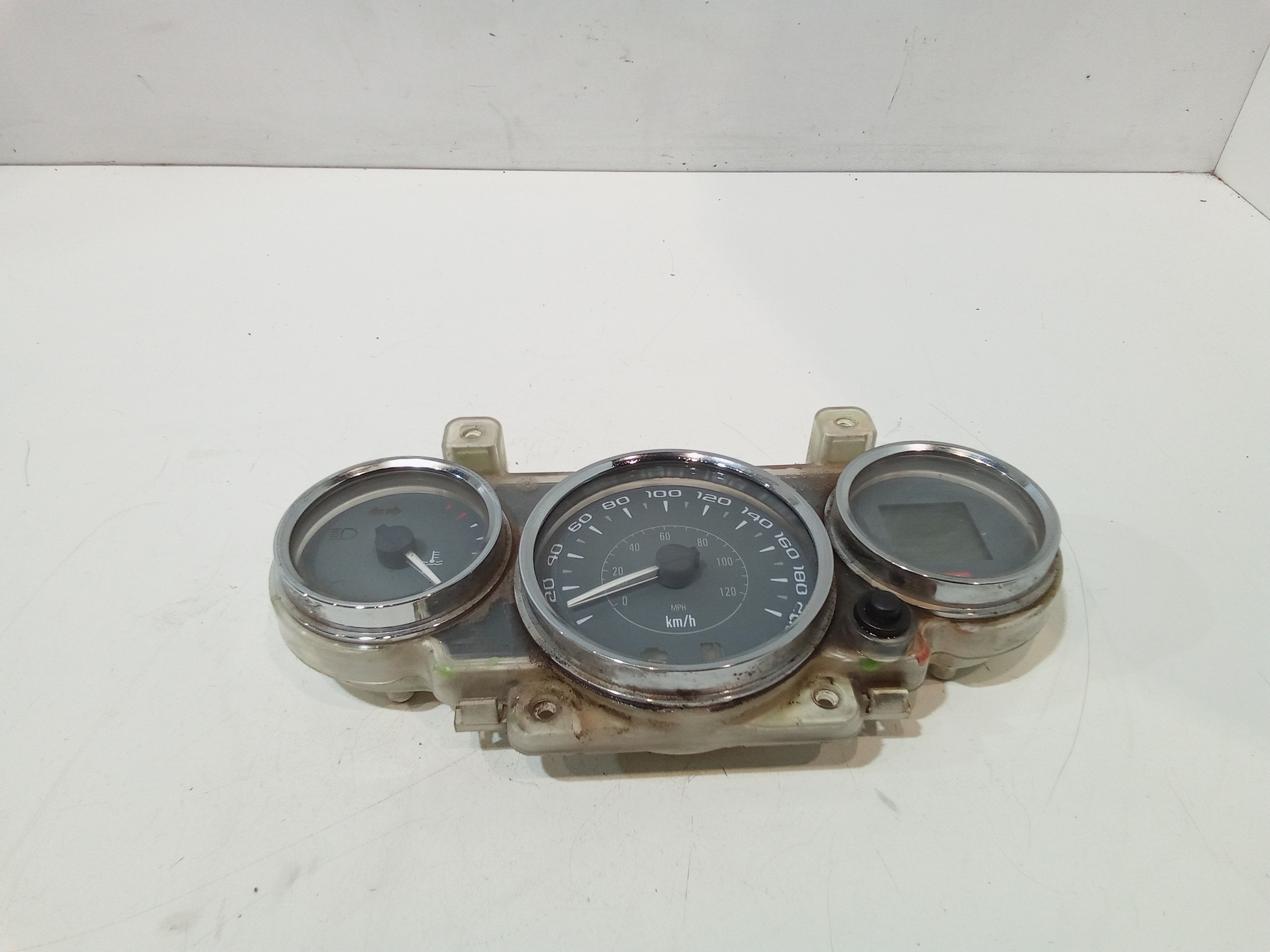 Quadro Portastrumenti Usato