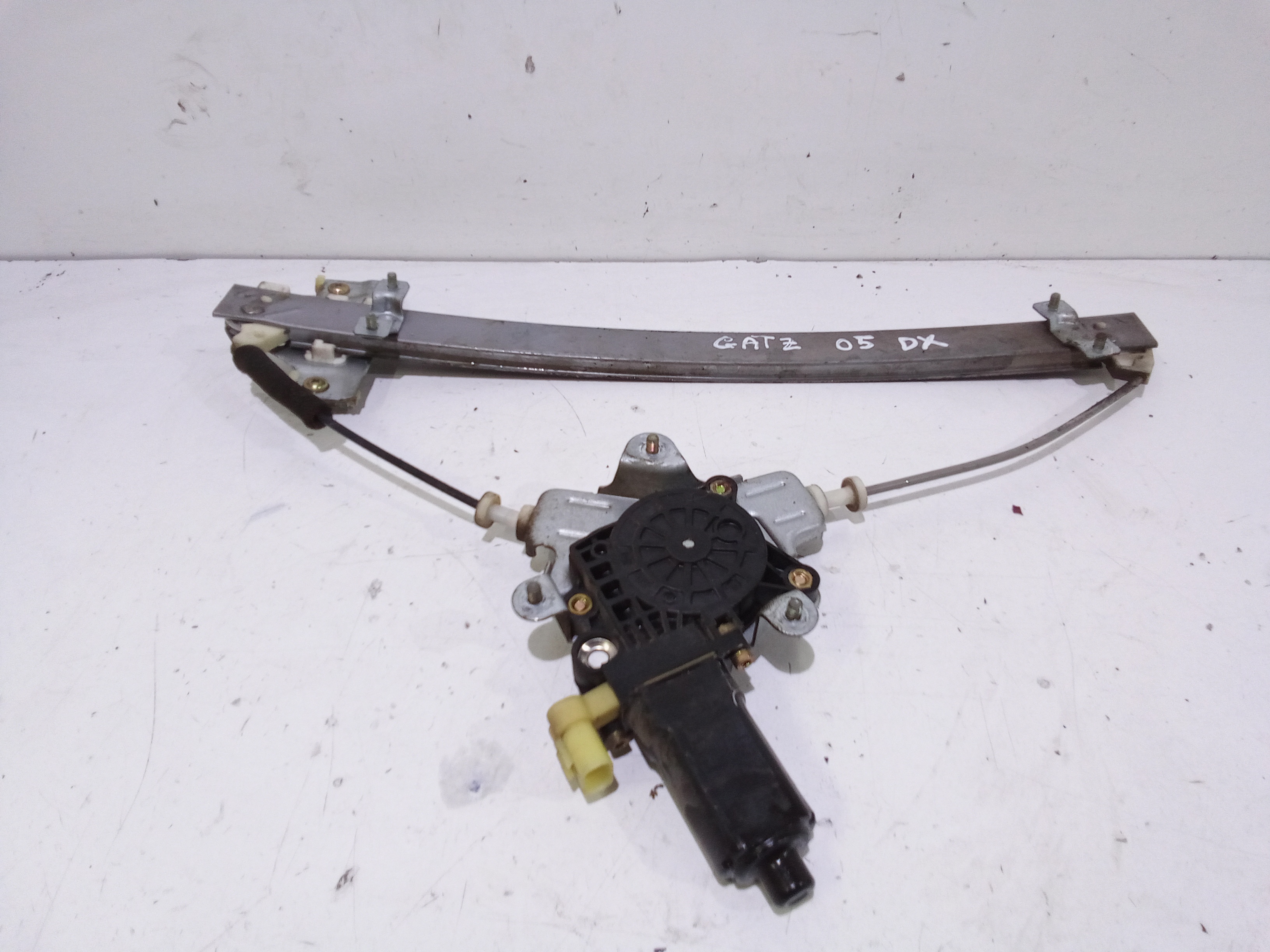 Alzacristallo Porta Ant. Destro 824021C000 Usato