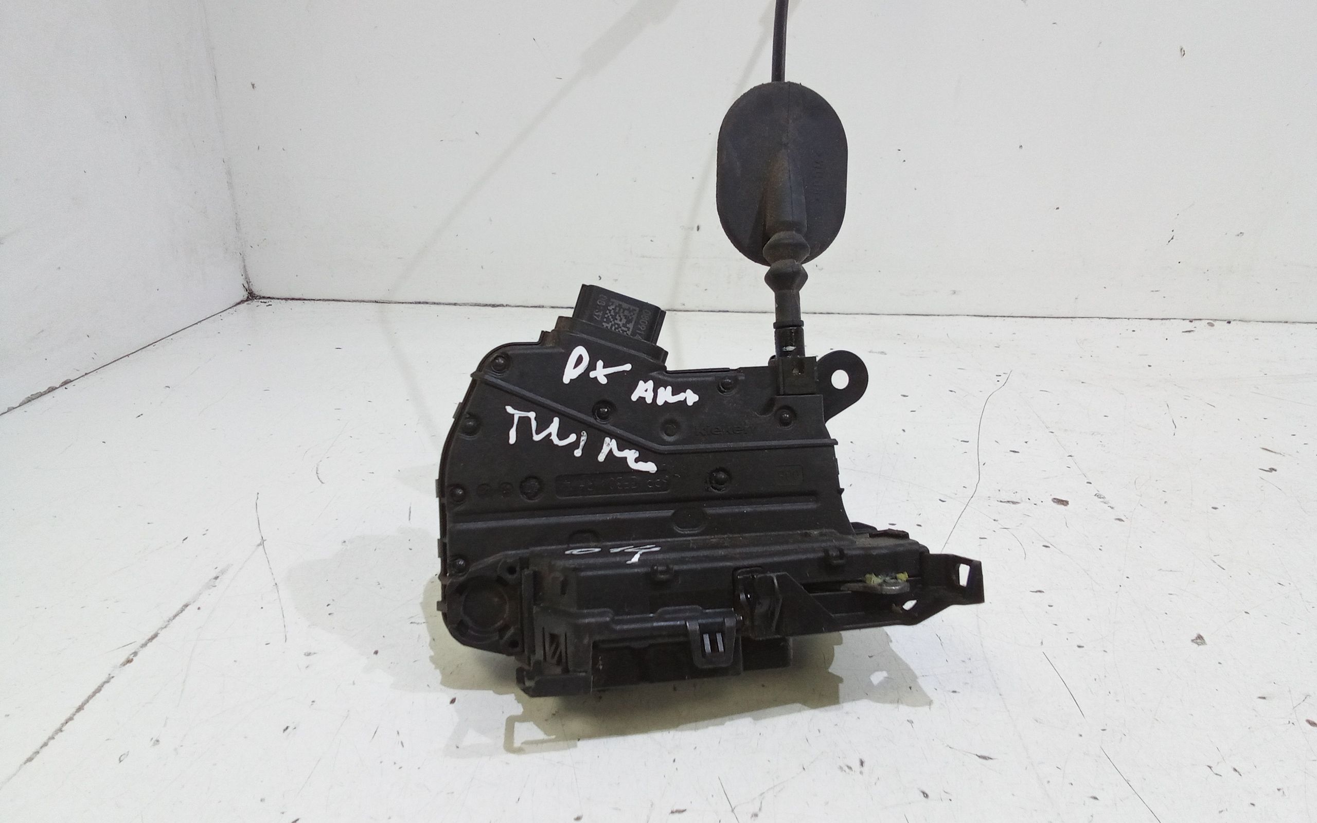 Serratura Porta Ant. Destro 805022591R Usato