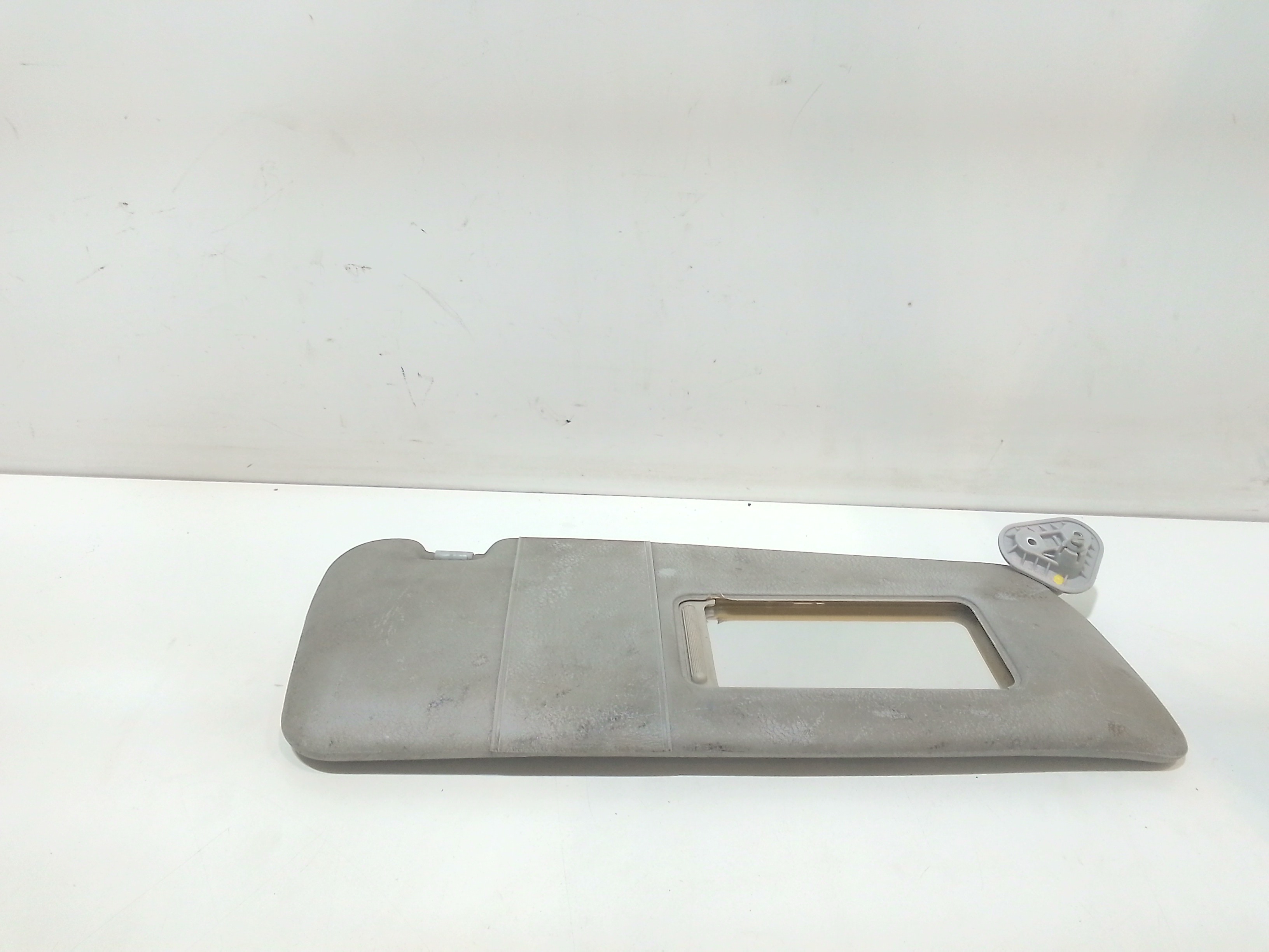 Aletta Parasole Parabrezza Destro 51162699048 Usato