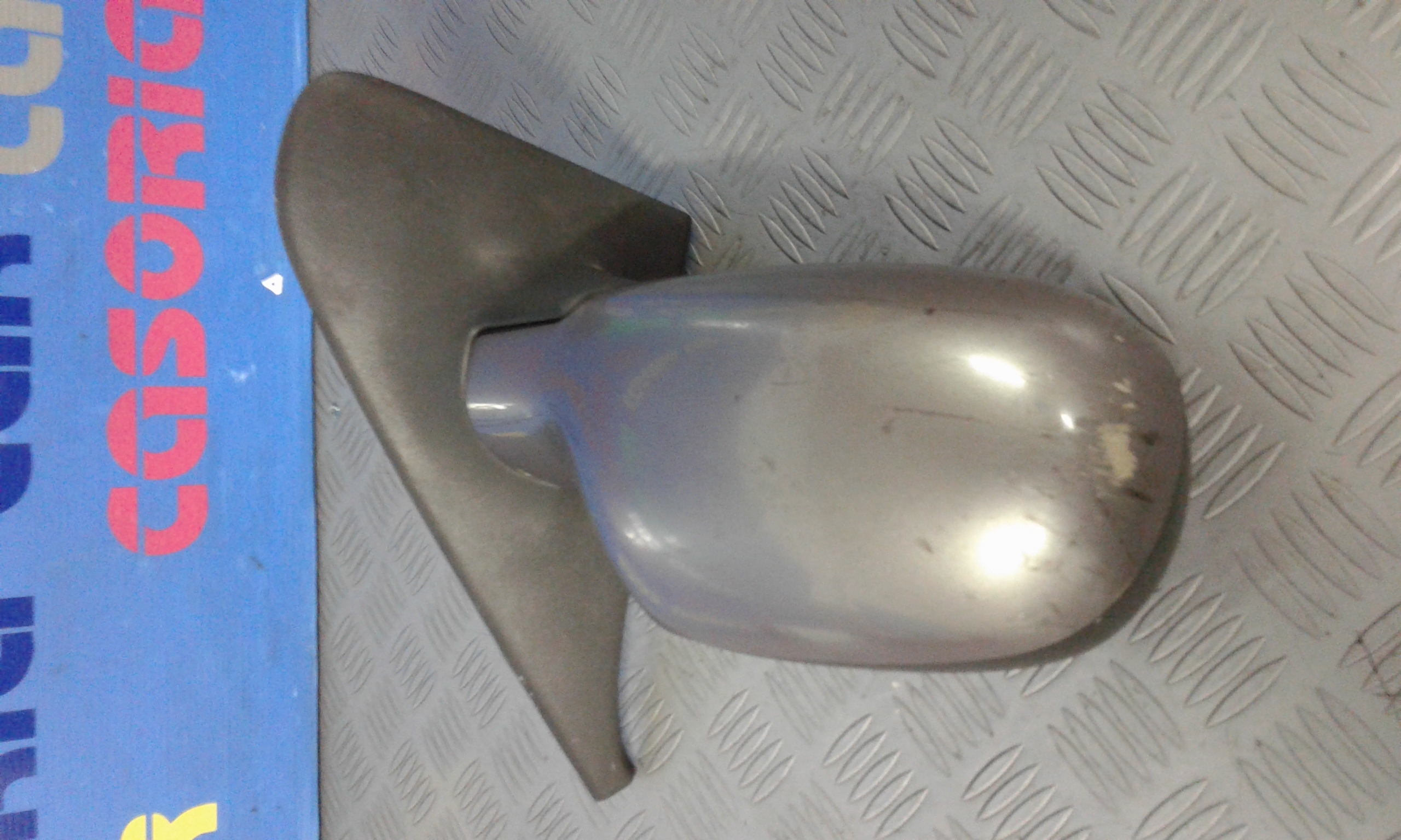 Retrovisore Est. Destro Usato