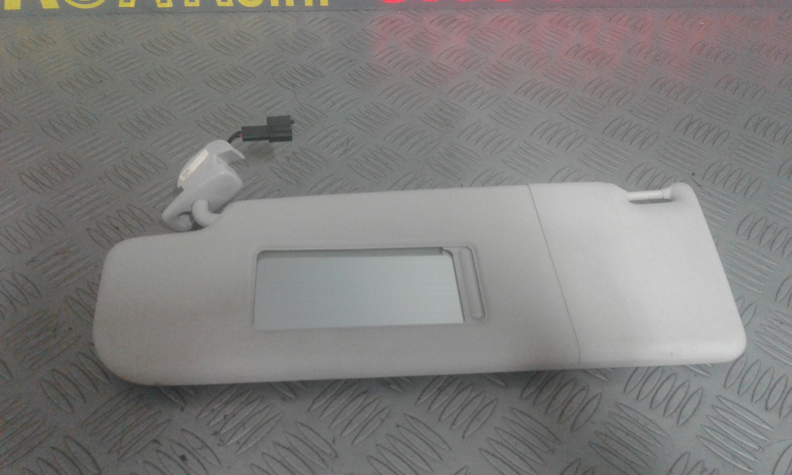 Aletta Parasole Parabrezza Sinistro 6Q0857551F2F4 Usato