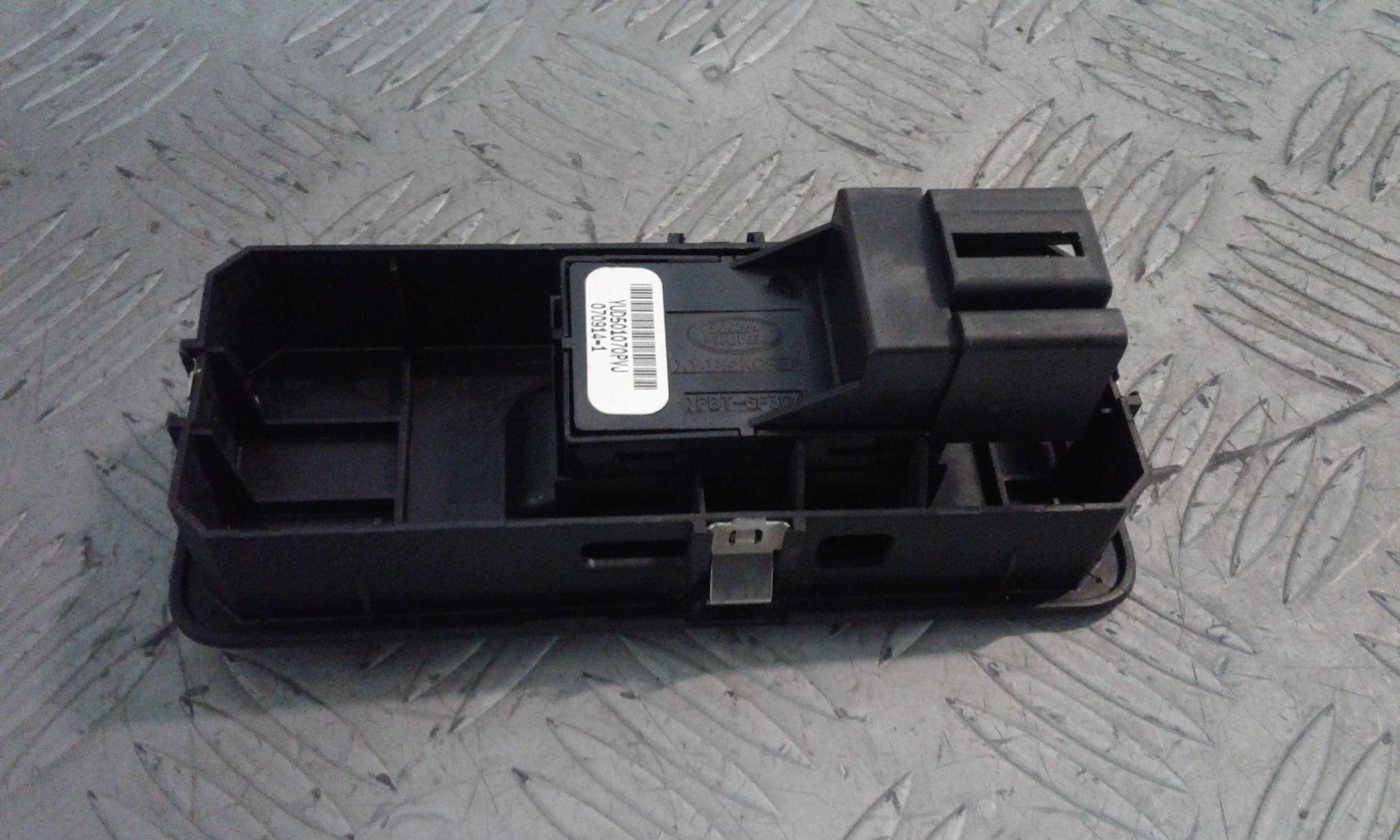 Interruttore Alzacristalli Porta Post. Sinistro YUD501080PVJ Usato