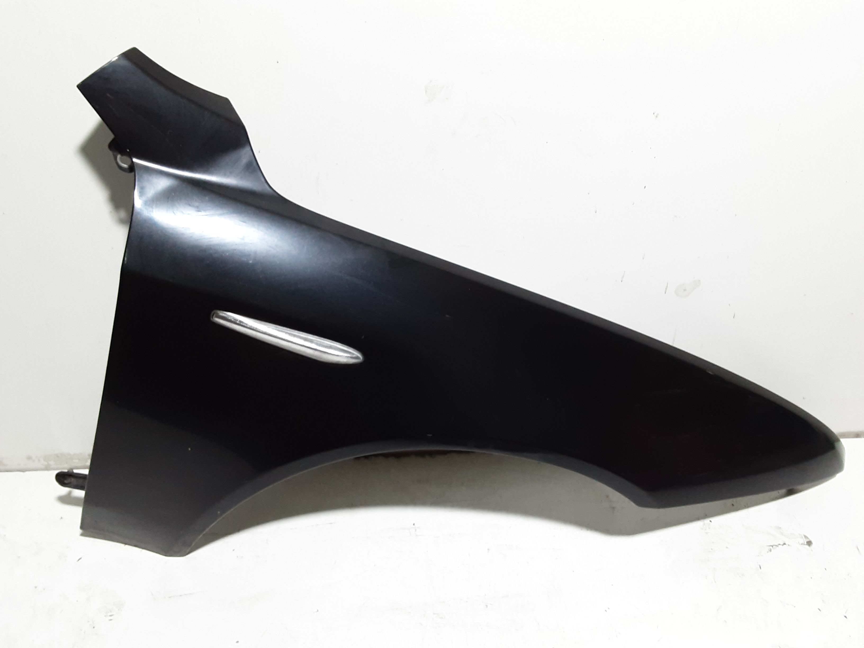 Parafango Ant. Destro 60688211 Usato