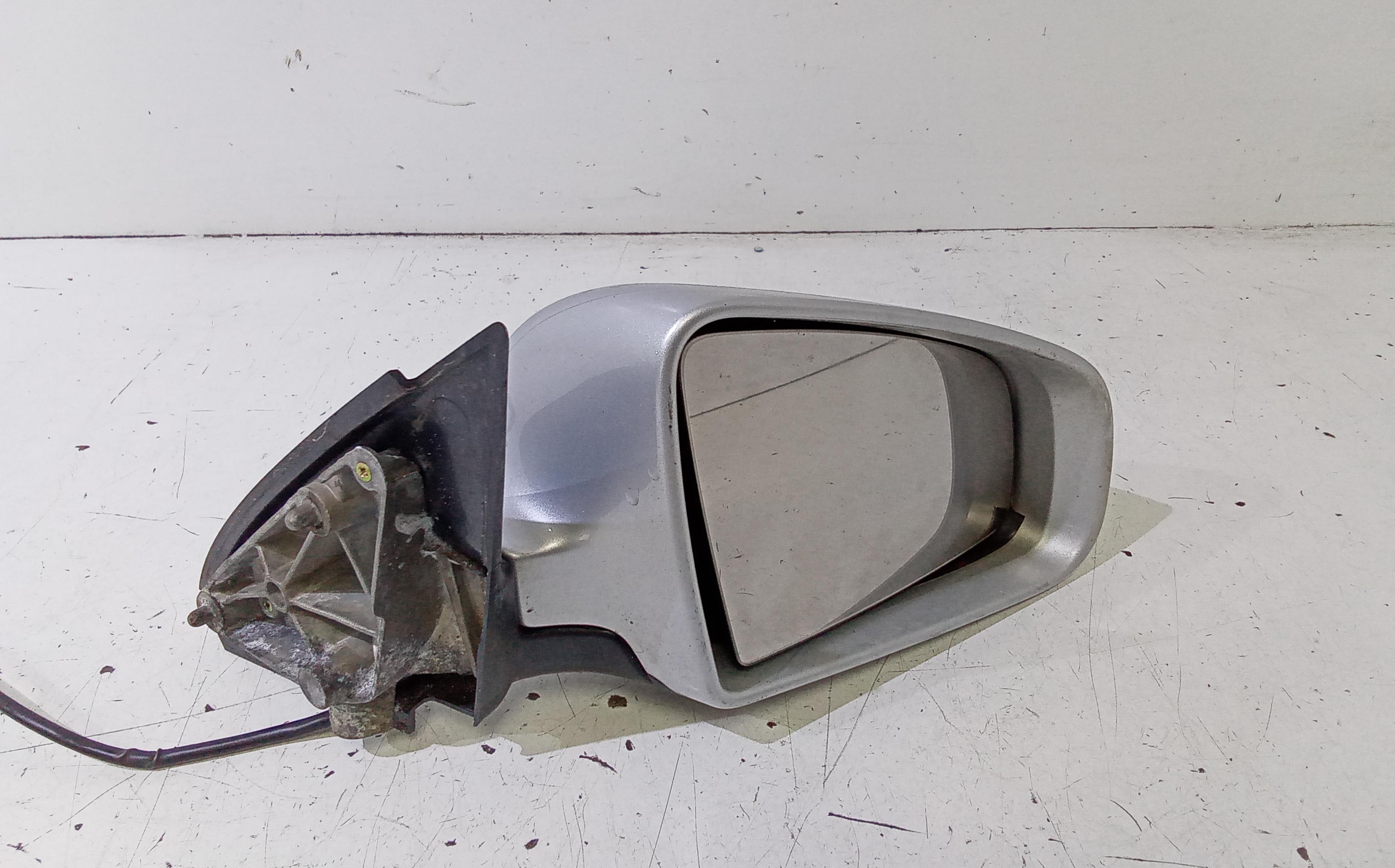 Retrovisore Est. Destro Usato